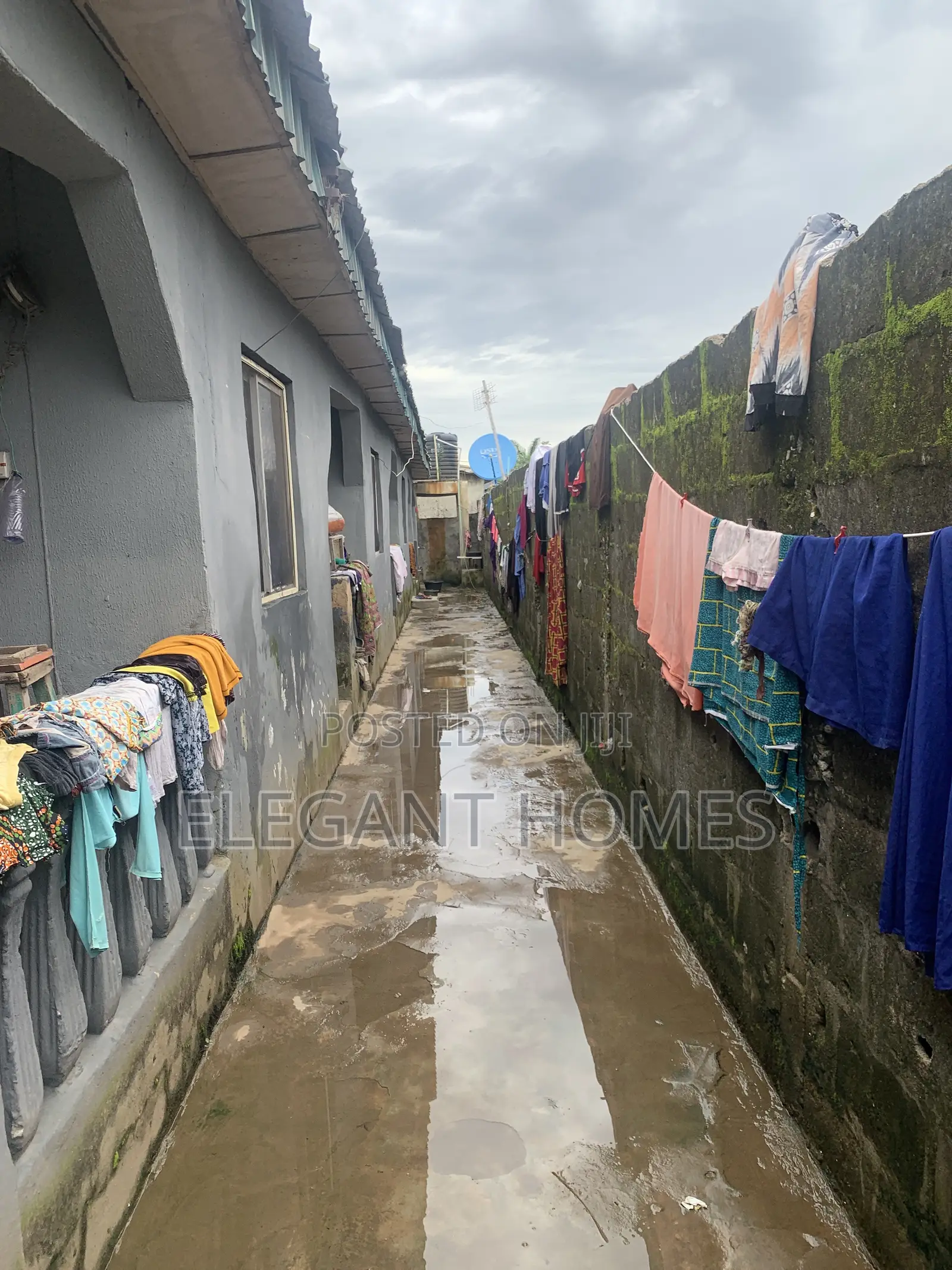 1bdrm Block of Flats in Alaba for sale in Alaba