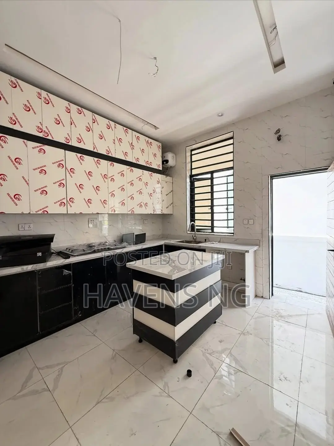 4bdrm Duplex in Sangotedo for sale in Sangotedo