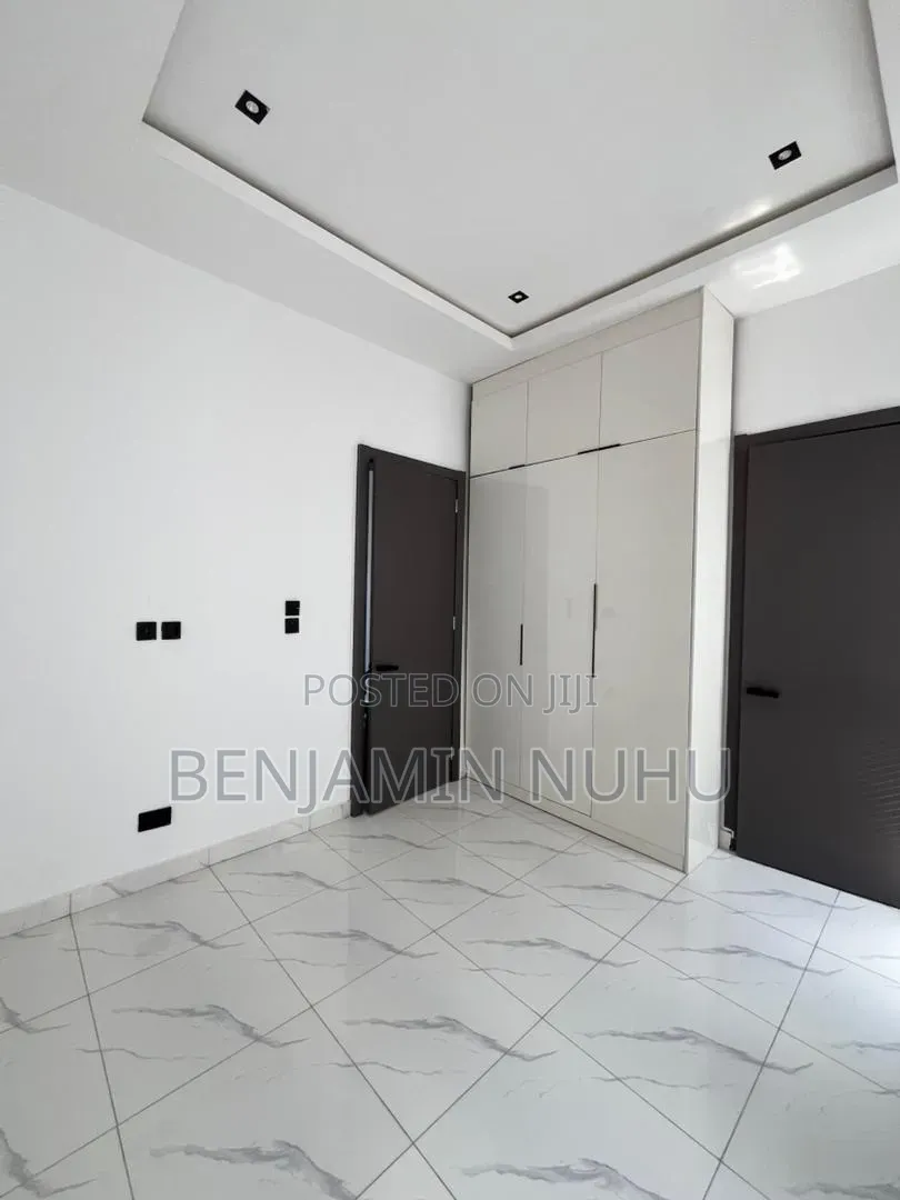 5bdrm Duplex in Sunshine Estate, Off Lekki-Epe Expressway for sale in Off Lekki-Epe Expressway