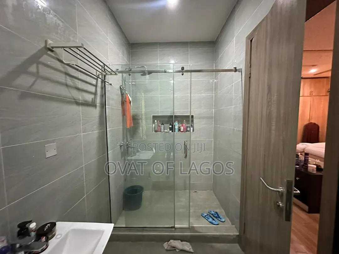 2bdrm Apartment in Lekki Phase 1 for rent in Lekki Phase 1