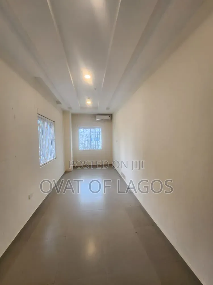 2bdrm Apartment in Ikoyi Lagos for rent in Ikoyi S.W