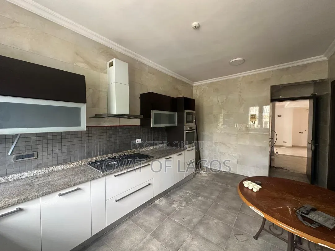 4bdrm Duplex in Banana Island Ikoyi for rent in Banana Island