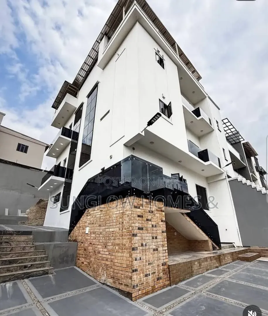 5bdrm Duplex in Guzape District for sale in Guzape District