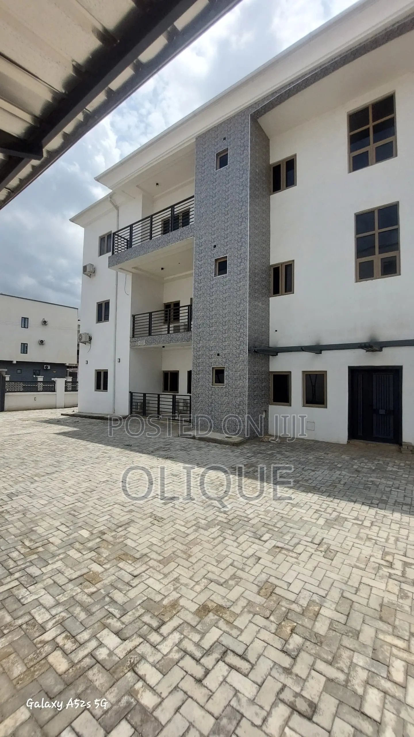 18bdrm Block of Flats in Jahi Gilmore for rent in Jahi