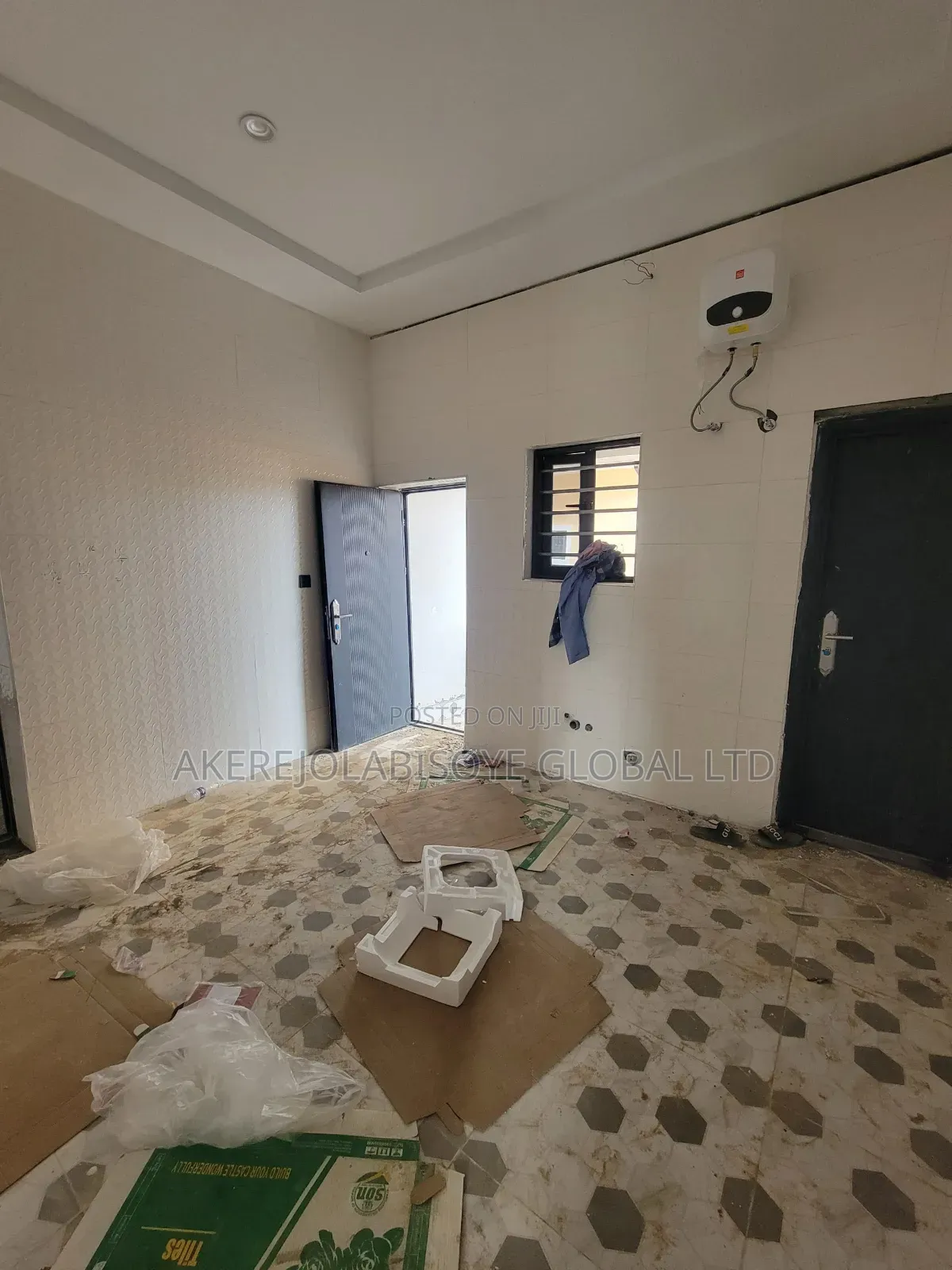 2bdrm Block of Flats in Behind Dunamis, Sabon Lugbe for rent in Sabon Lugbe