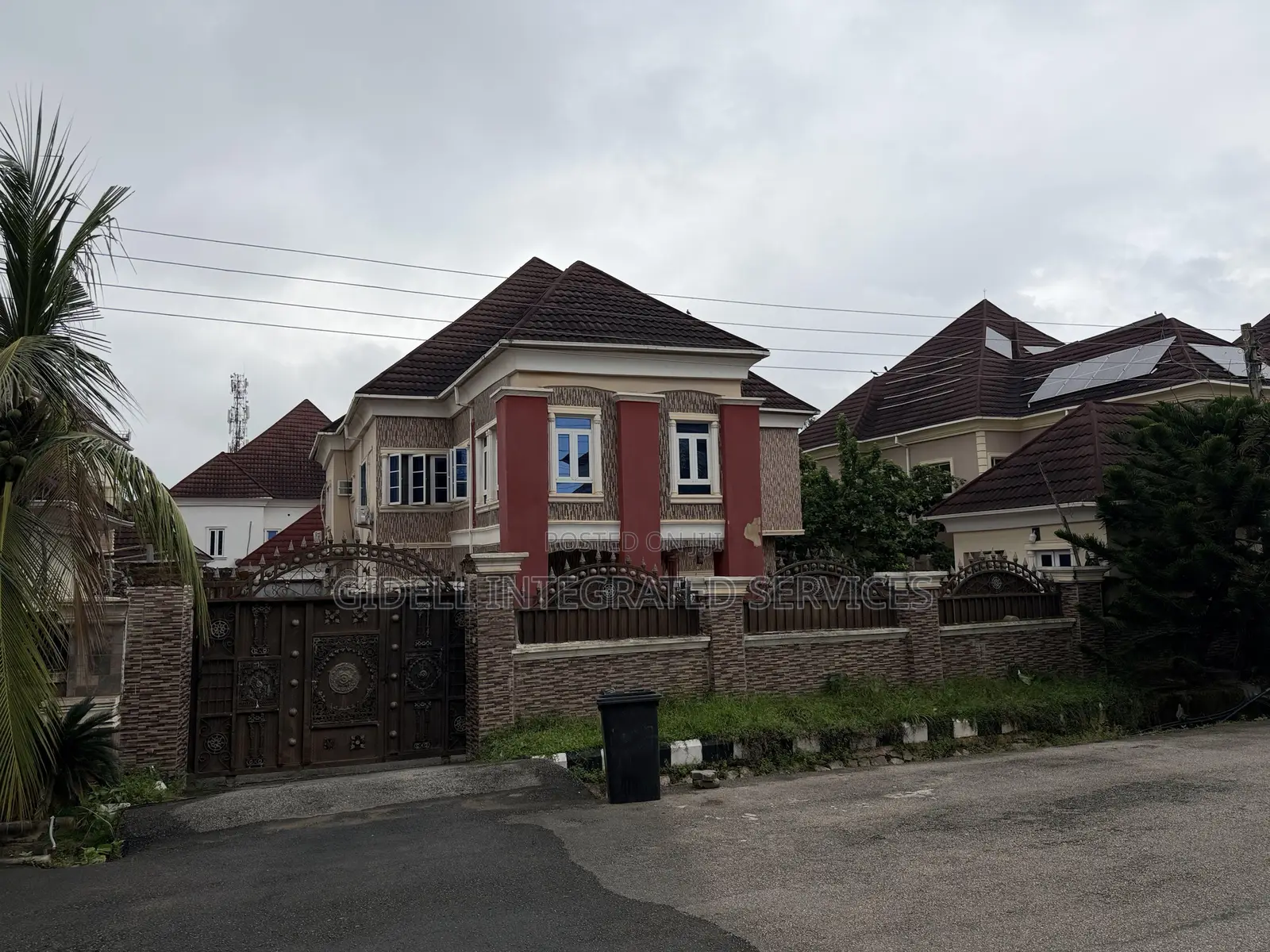 5bdrm Duplex in Fynestone Estate,, Life Camp for sale in Life Camp