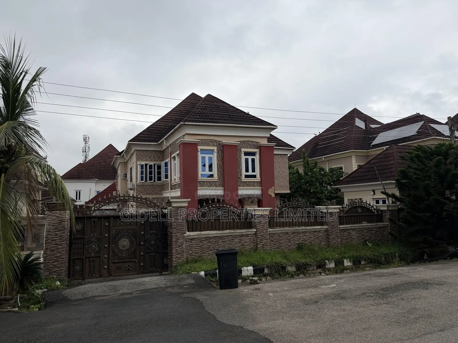 5bdrm Duplex in Fynestone Estate,, Life Camp for sale in Life Camp