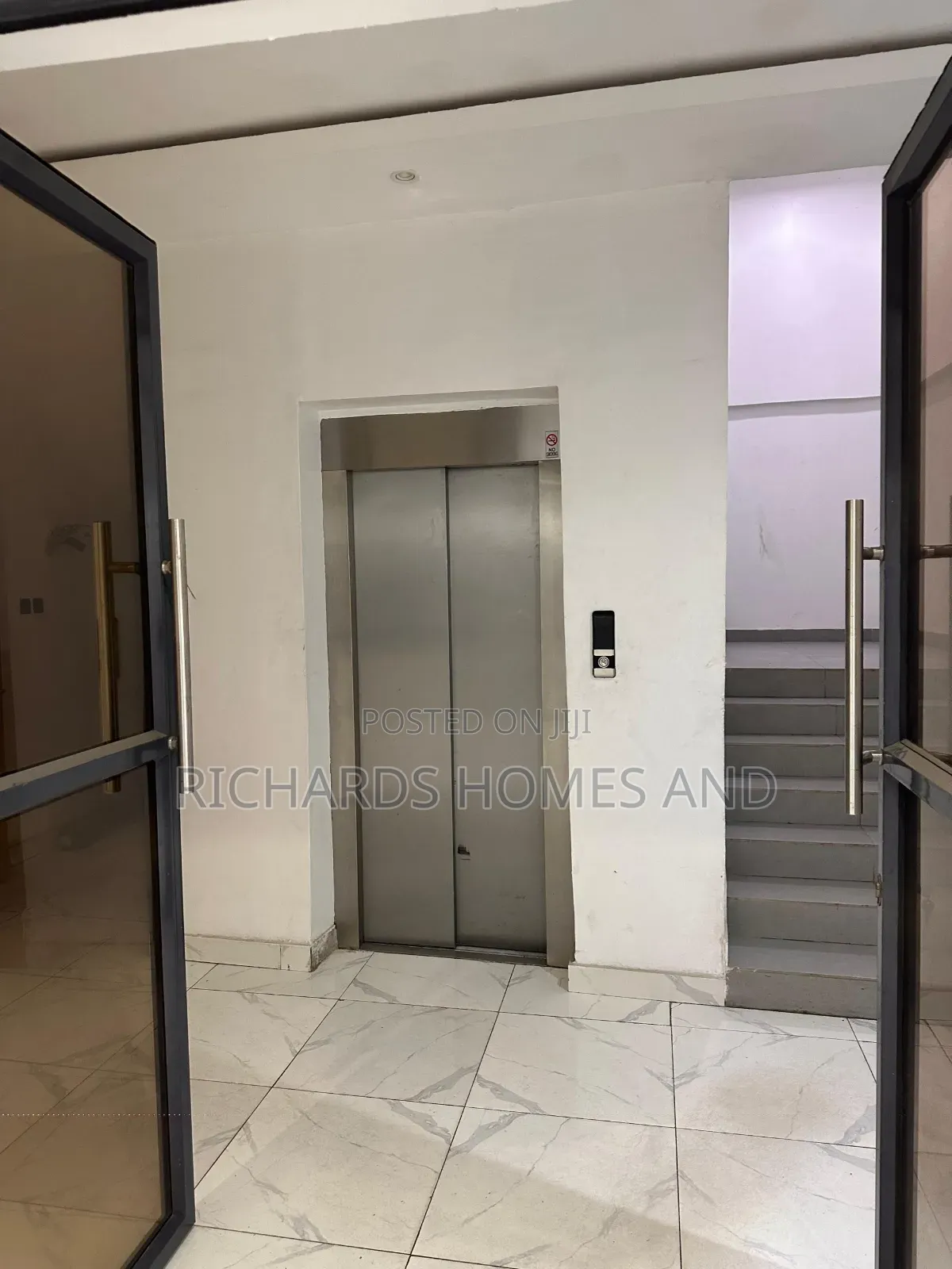 3bdrm Apartment in Lekki Phase 1 for sale in Lekki Phase 1
