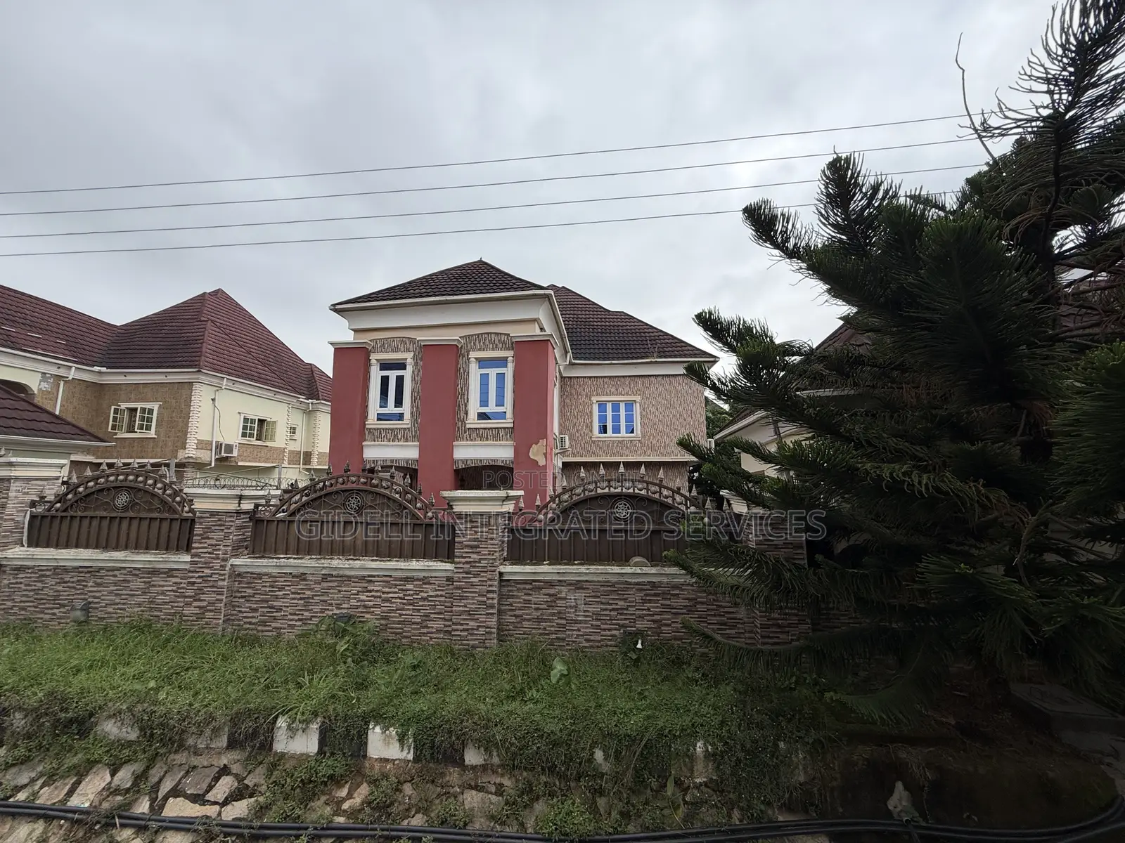 5bdrm Duplex in Fynestone Estate,, Life Camp for sale in Life Camp