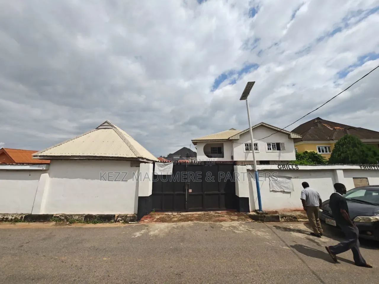 5bdrm Duplex in Dbs Road,  Oshimili for rent in Oshimili South