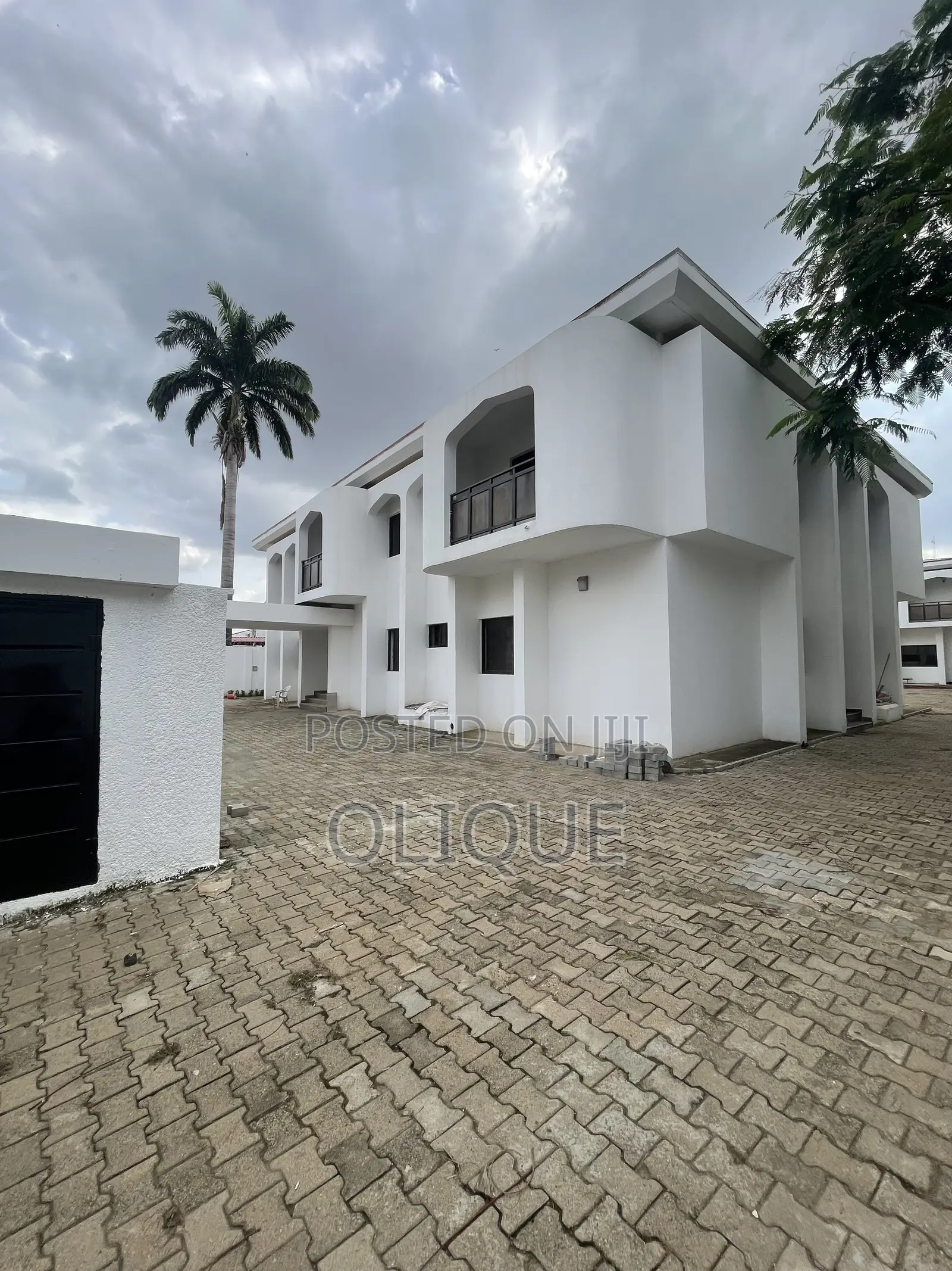 17bdrm Duplex in Maitama for rent in Maitama