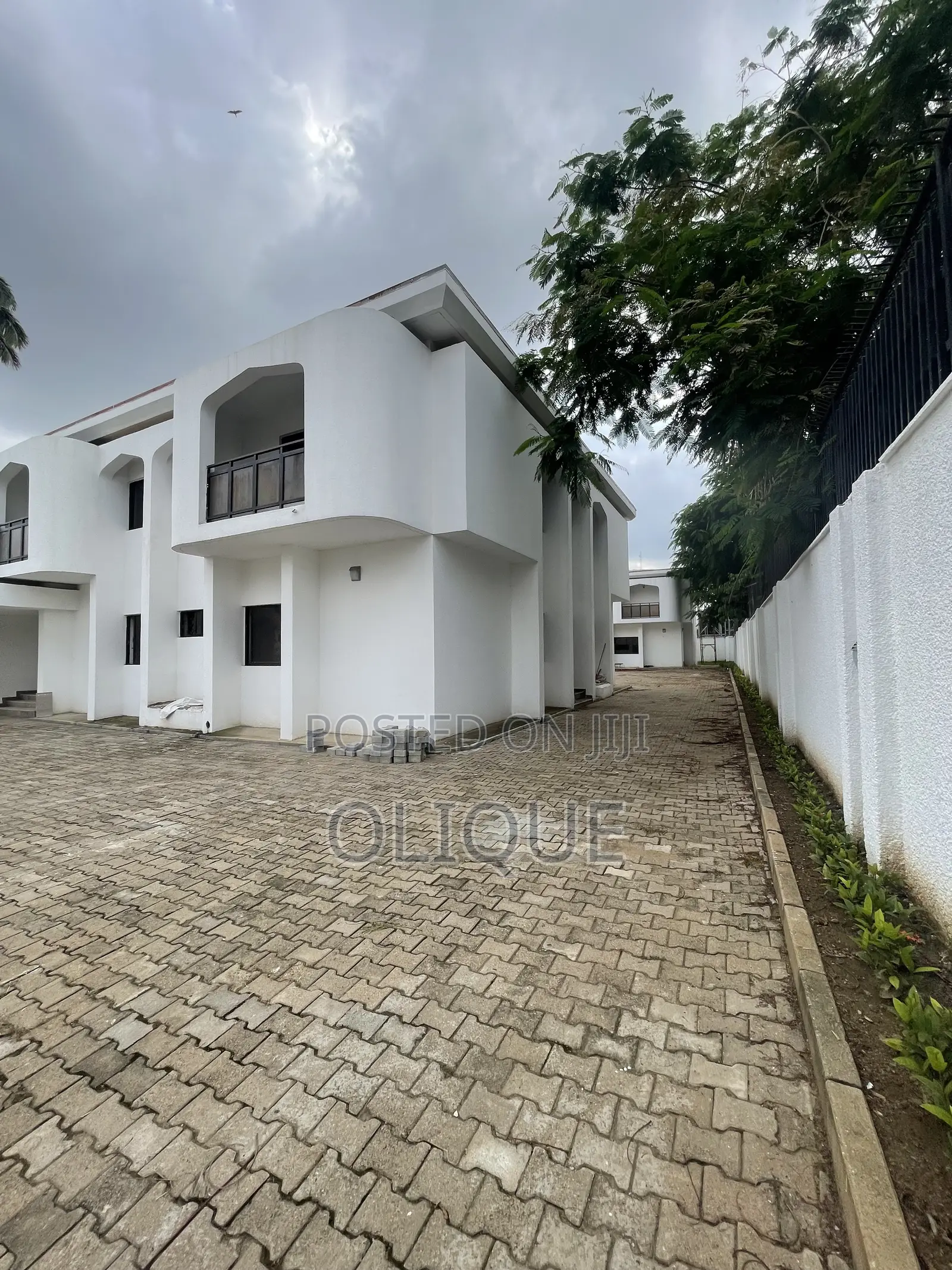 17bdrm Duplex in Maitama for rent in Maitama