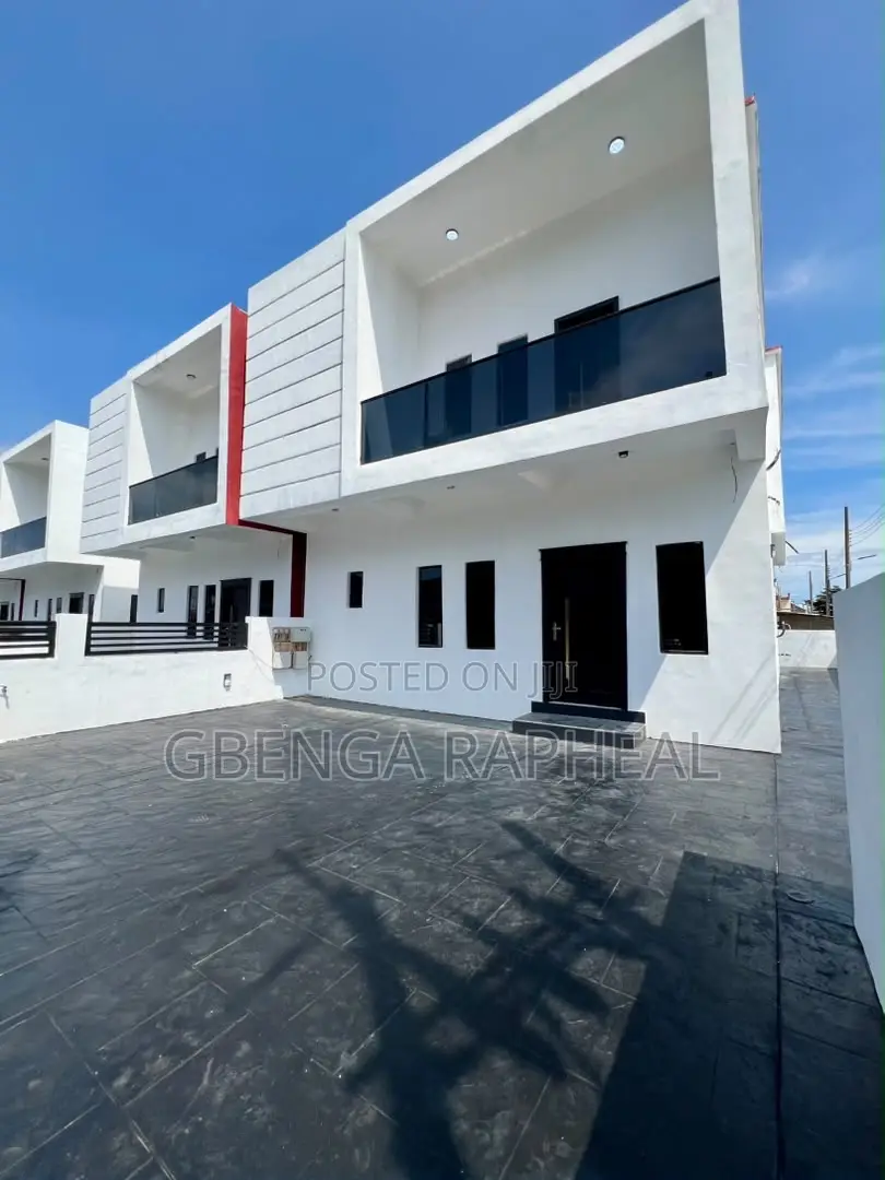 4bdrm Duplex in Ajah, Lekki for sale in Lekki