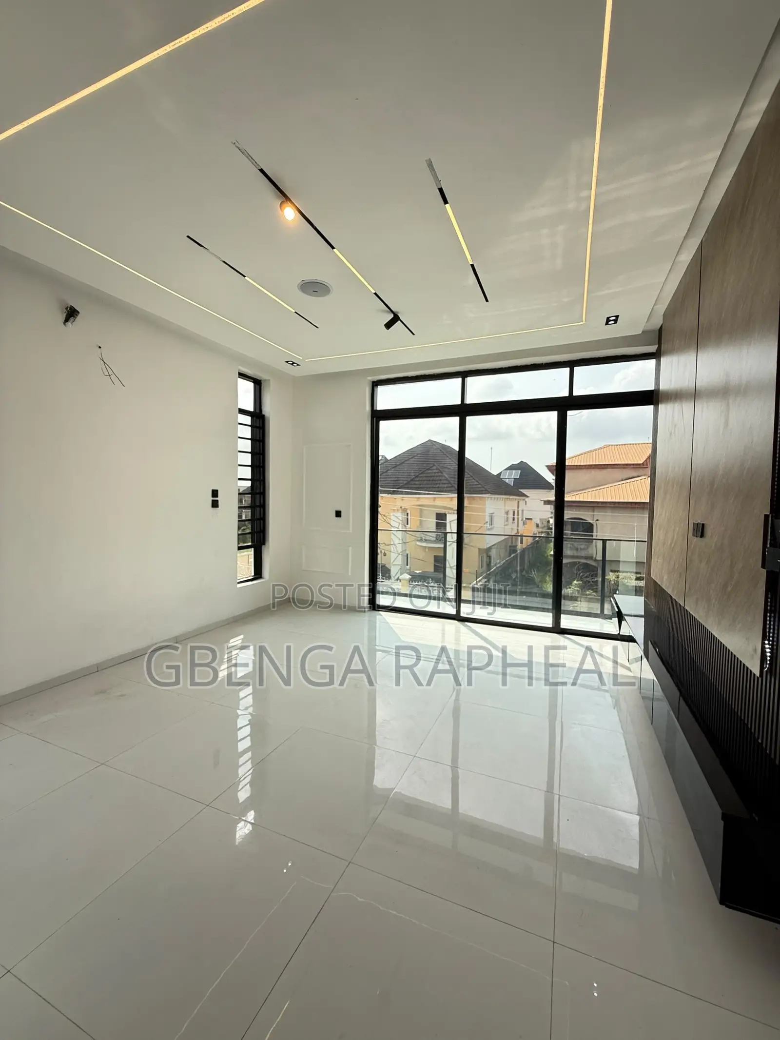 5bdrm Duplex in Ajah for sale in Ajah