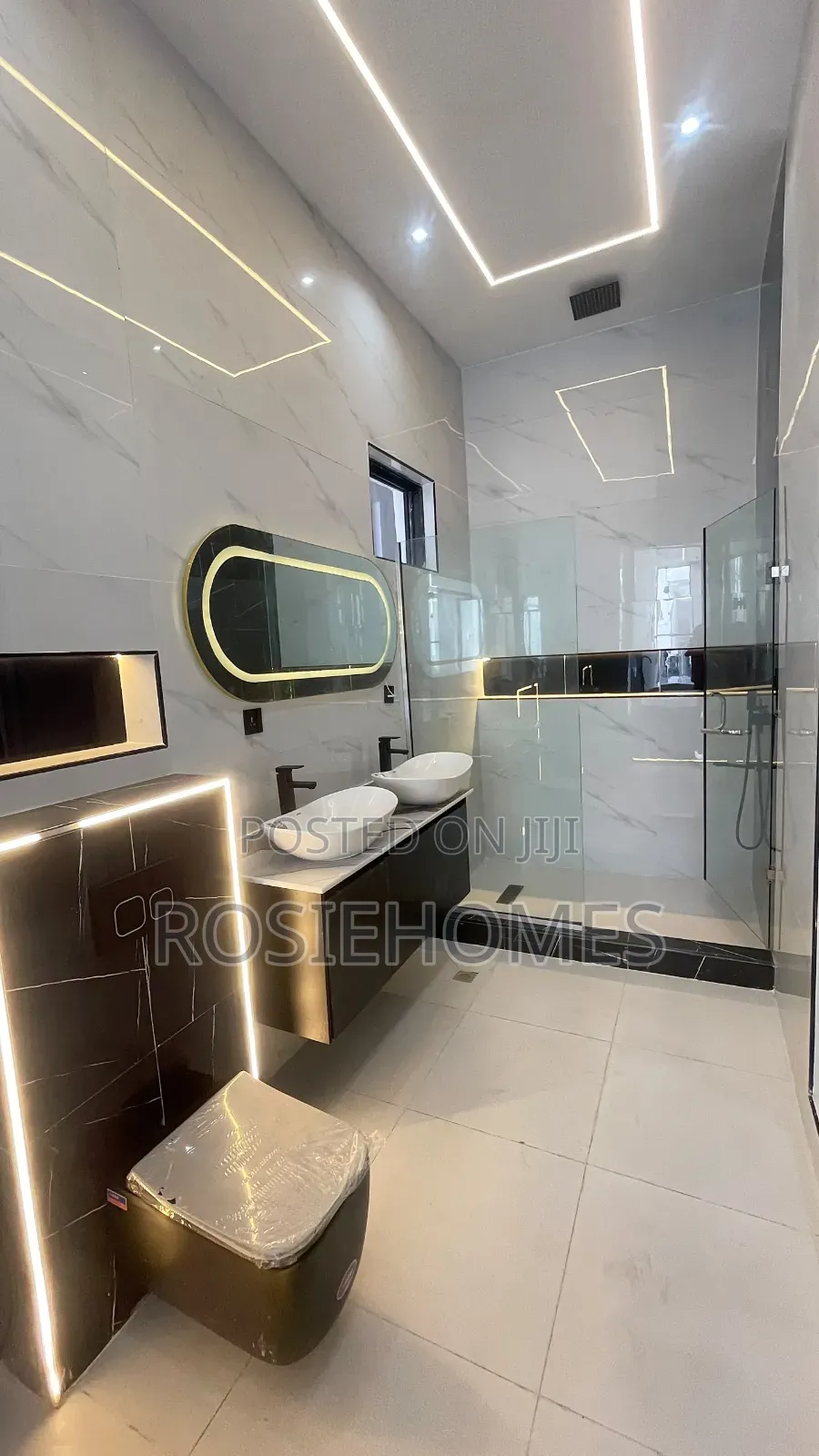 5bdrm Duplex in Ajah for sale in Ado / Ajah
