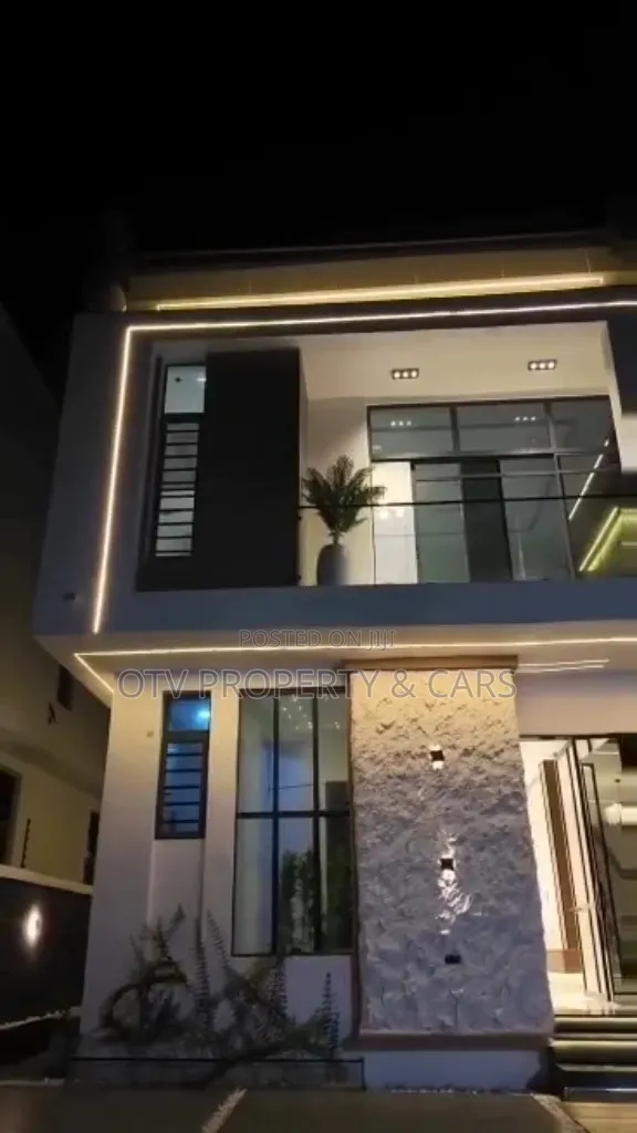 5bdrm Duplex in Lekki Expressway for sale in Lekki Expressway