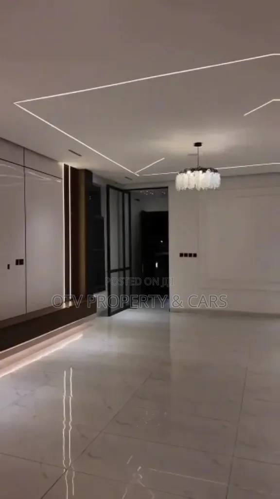 5bdrm Duplex in Lekki Expressway for sale in Lekki Expressway