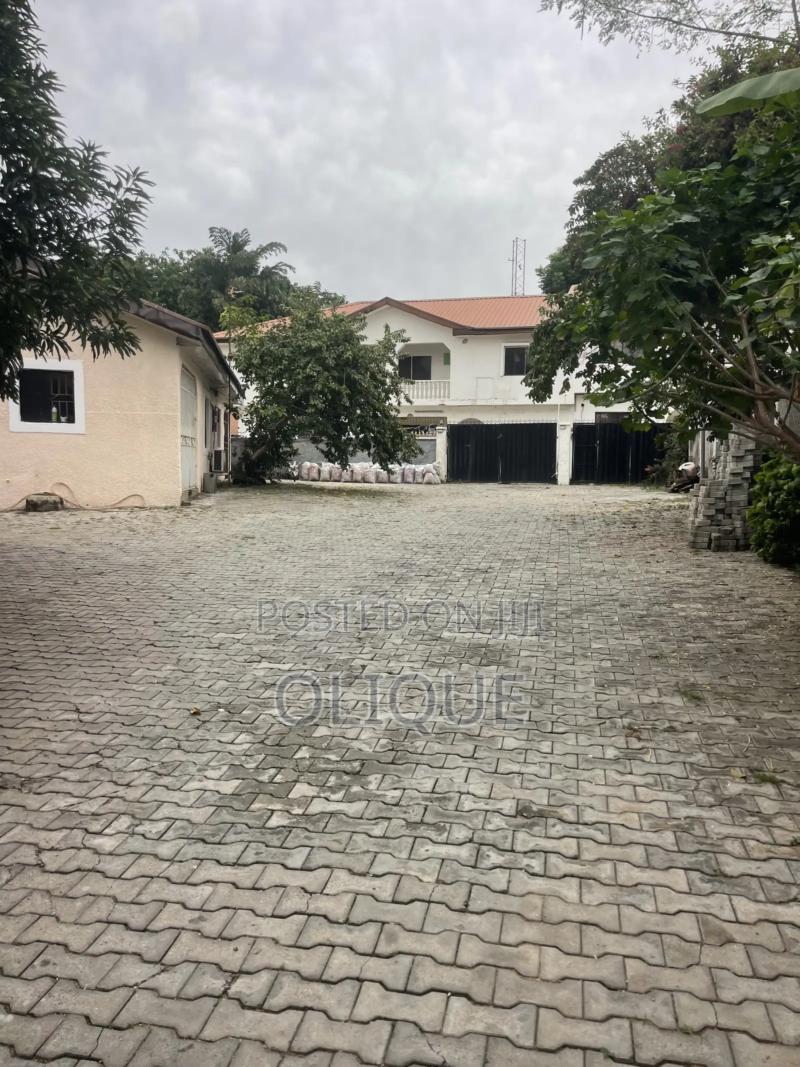 5bdrm Duplex in Dawaki for sale in Dawaki