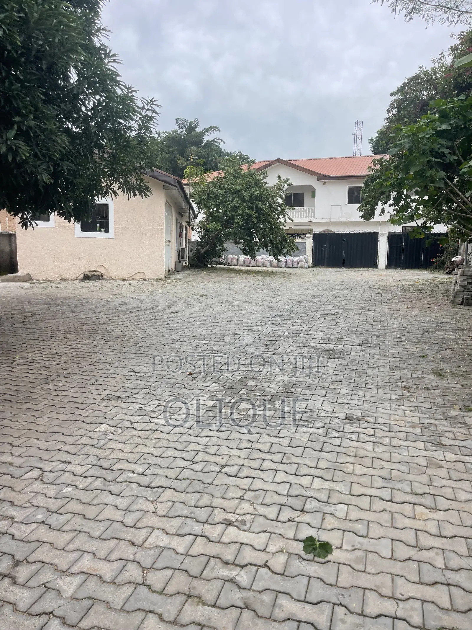 5bdrm Duplex in Dawaki for sale in Dawaki