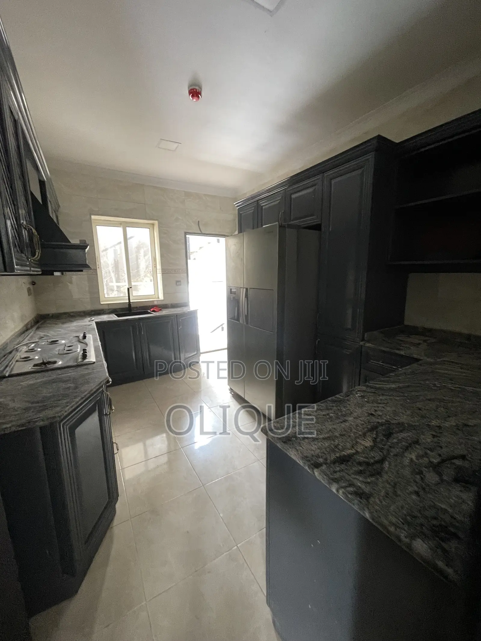 18bdrm Block of Flats in Maitama for rent in Maitama