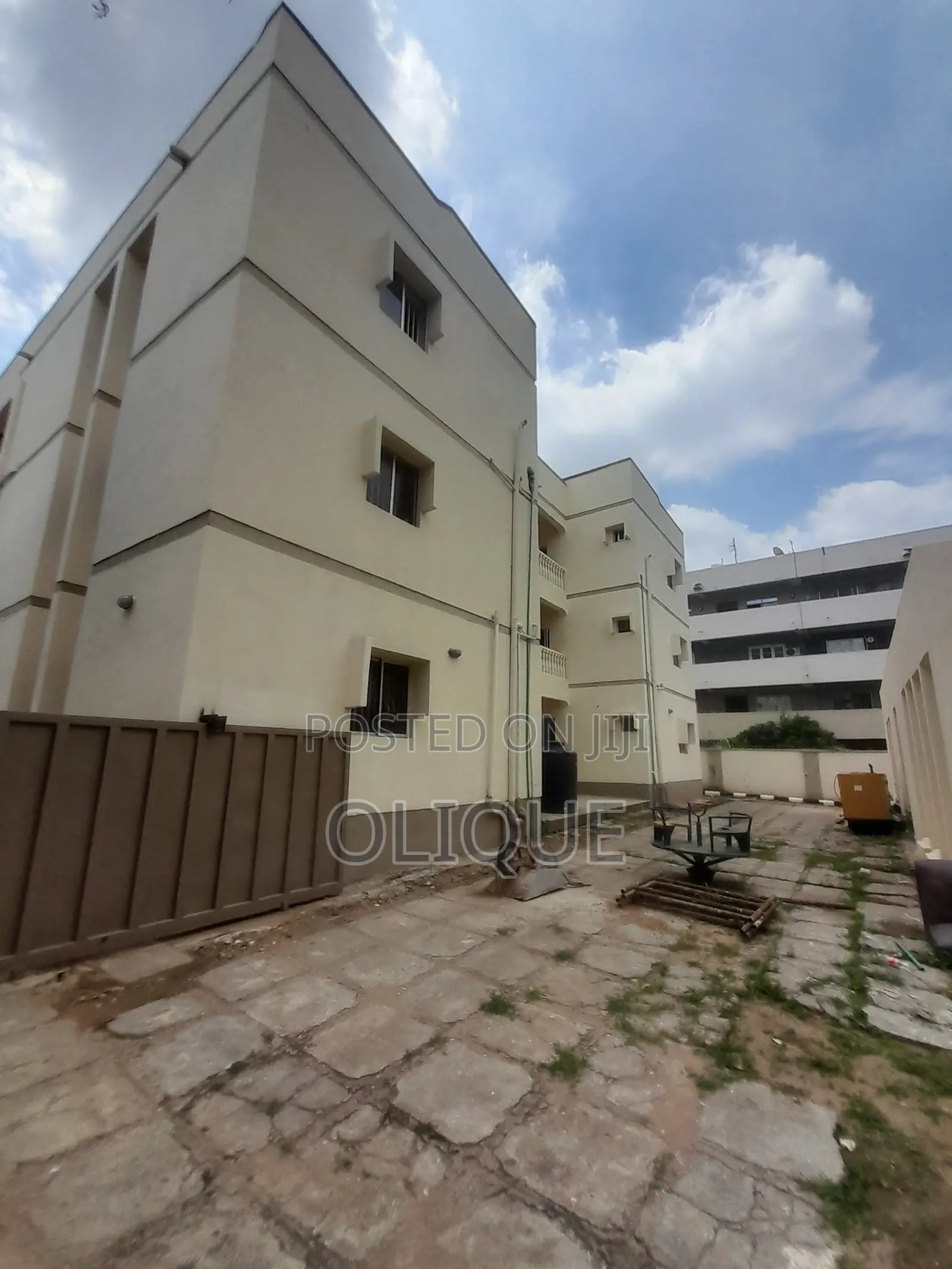 20bdrm Block of Flats in Wuse 2 for rent in Wuse 2