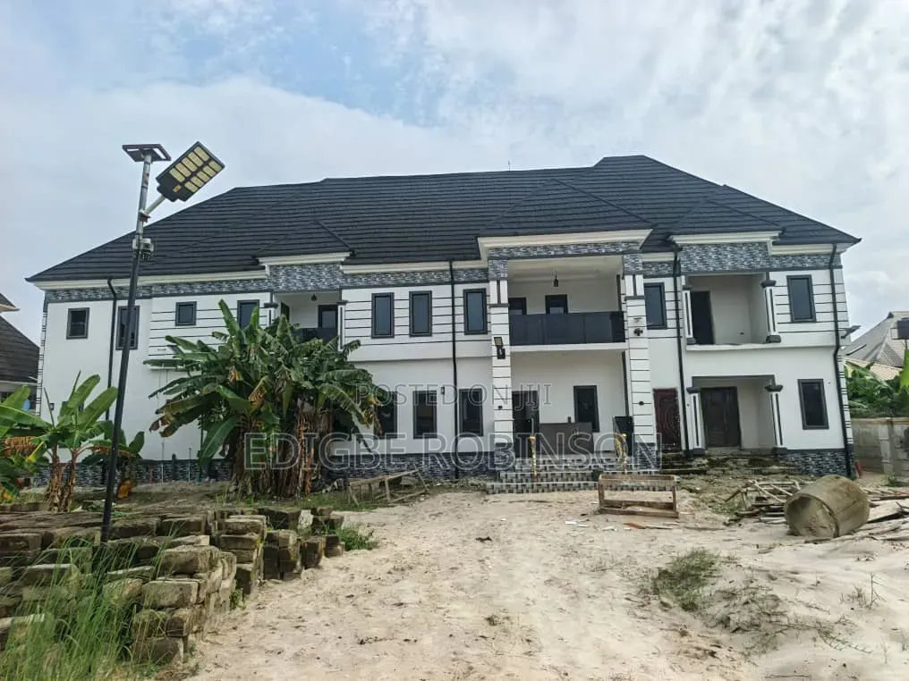 Furnished 8bdrm Duplex in Kotokoto Estate, Udu for sale in Udu