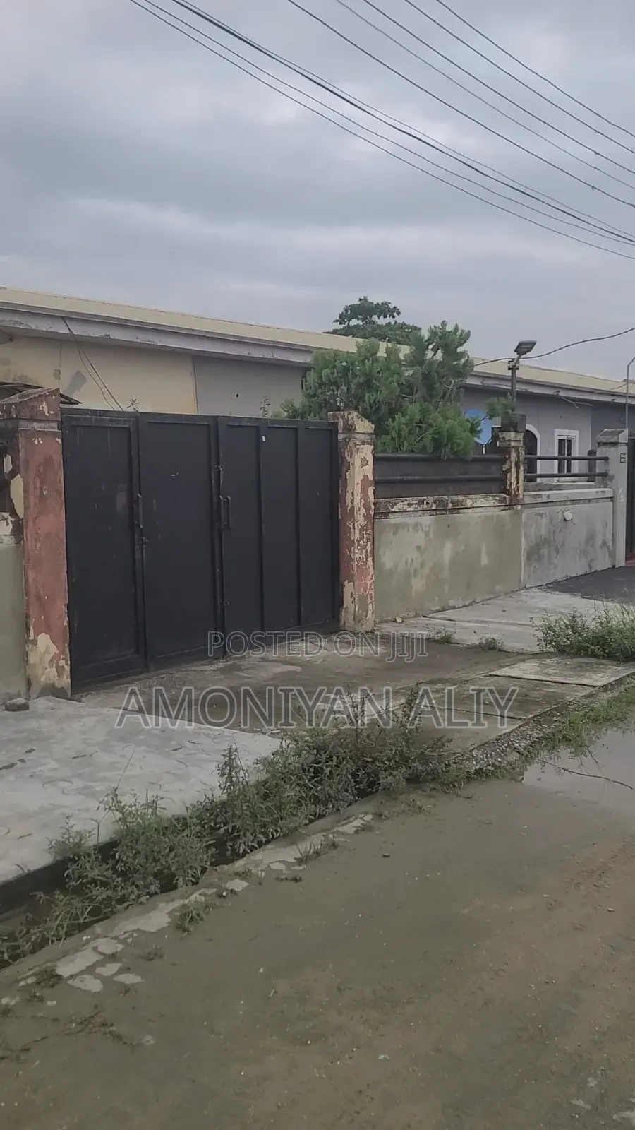 2bdrm Bungalow in Abraham Adesanya, Off Lekki-Epe Expressway for sale in Off Lekki-Epe Expressway