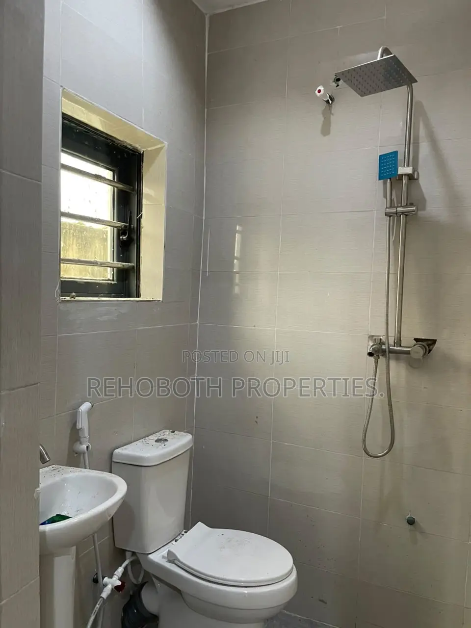 3bdrm Apartment in Ikolaba, Basorun for rent in Basorun