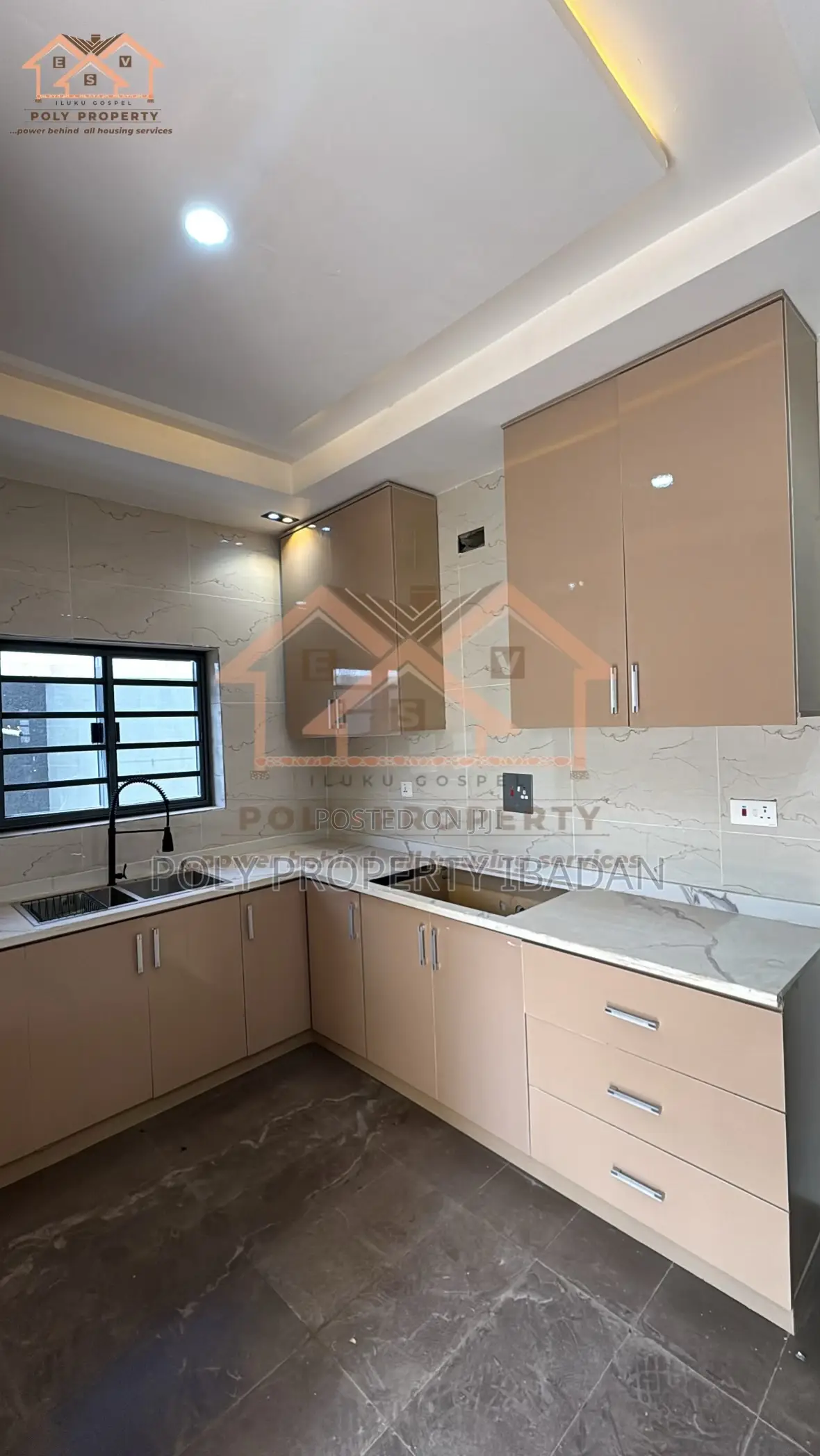 3bdrm Duplex in Carlton Gate Estate, Ibadan for sale in Ibadan