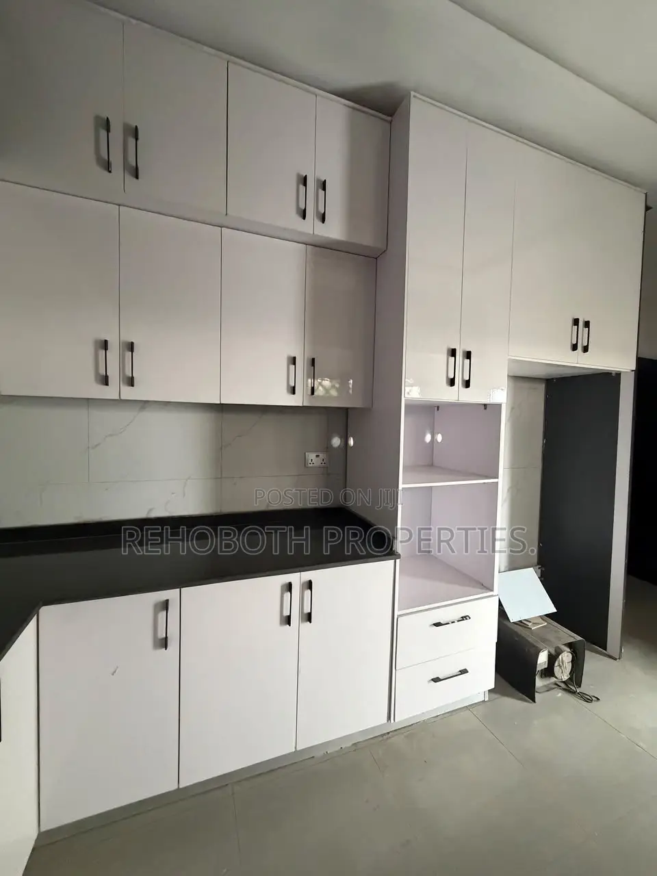 4bdrm Duplex in Alalubosa for rent in Alalubosa