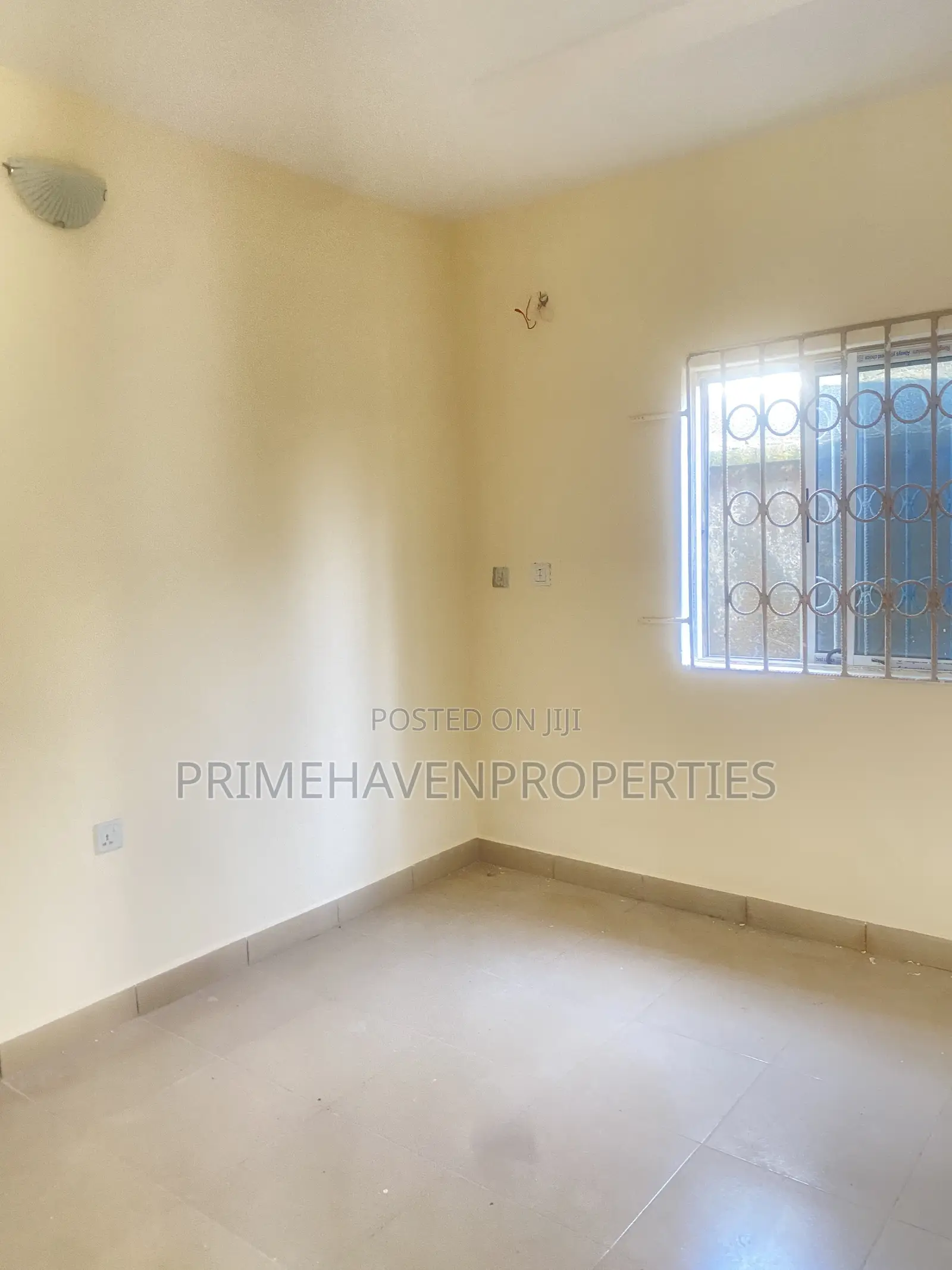 8bdrm Apartment in Kubwa for sale in Kubwa