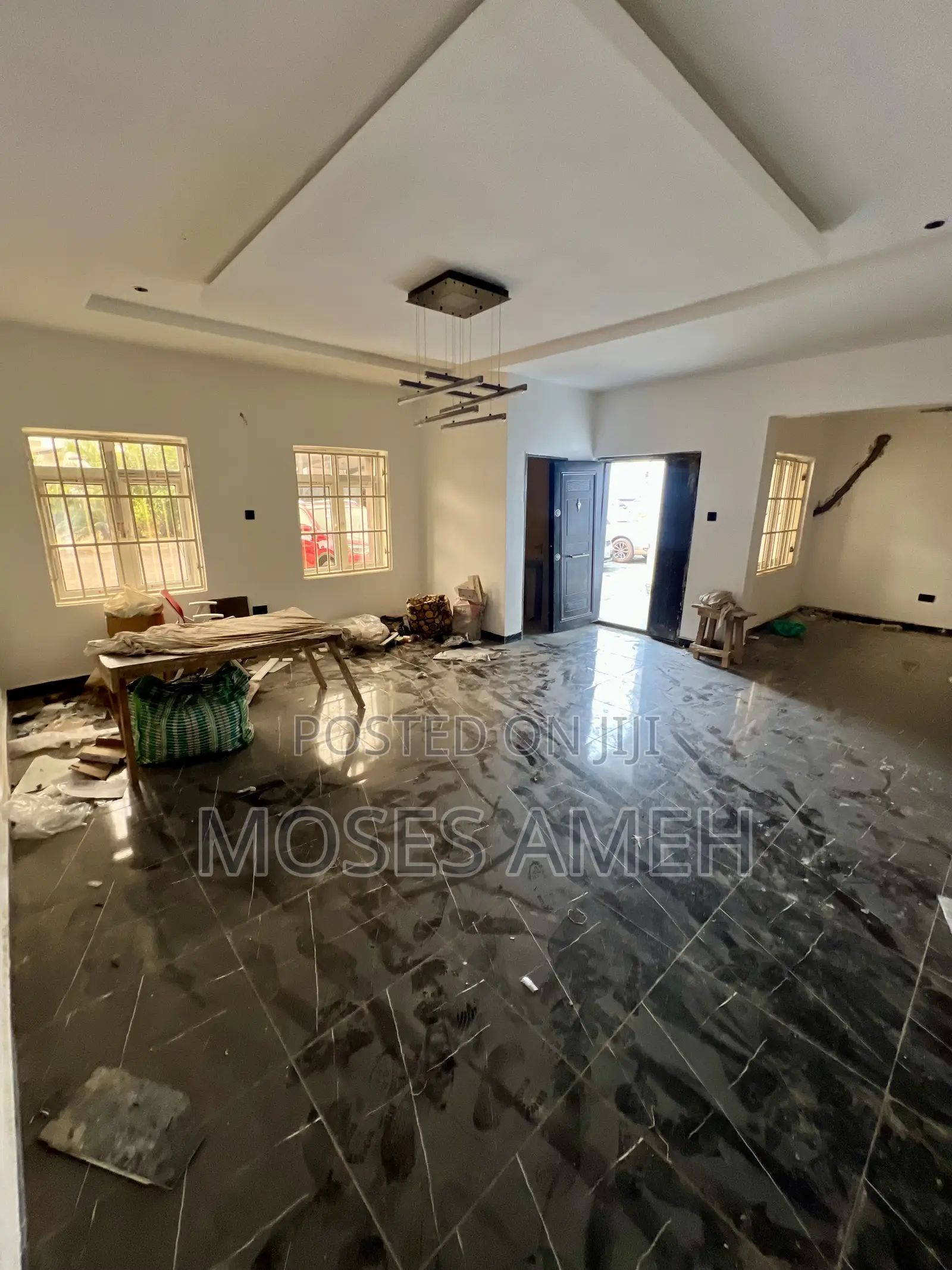 3bdrm Block of Flats in Wuye for rent in Wuye