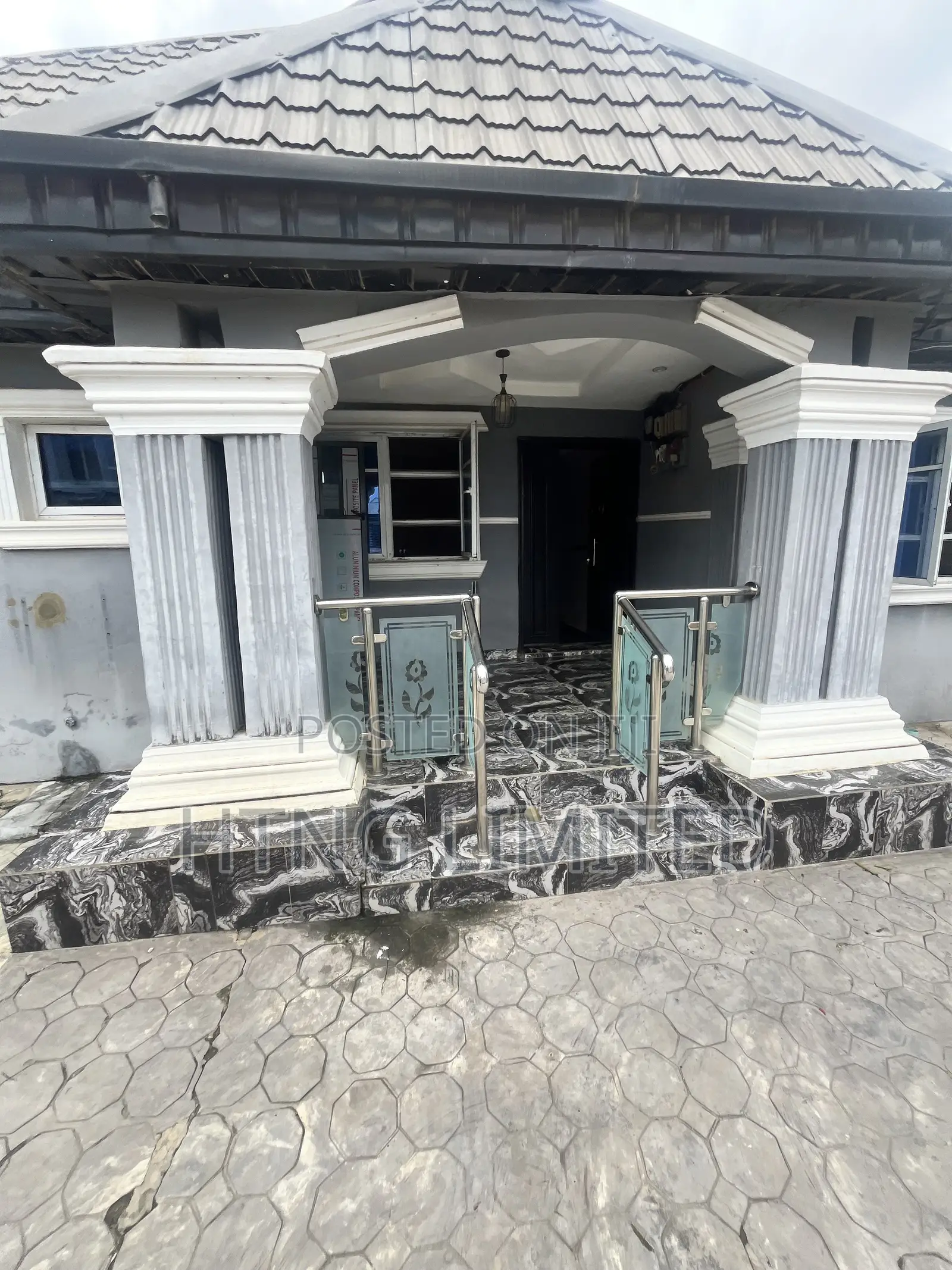4bdrm Block of Flats in Wagbare, Igbogbo for sale in Igbogbo