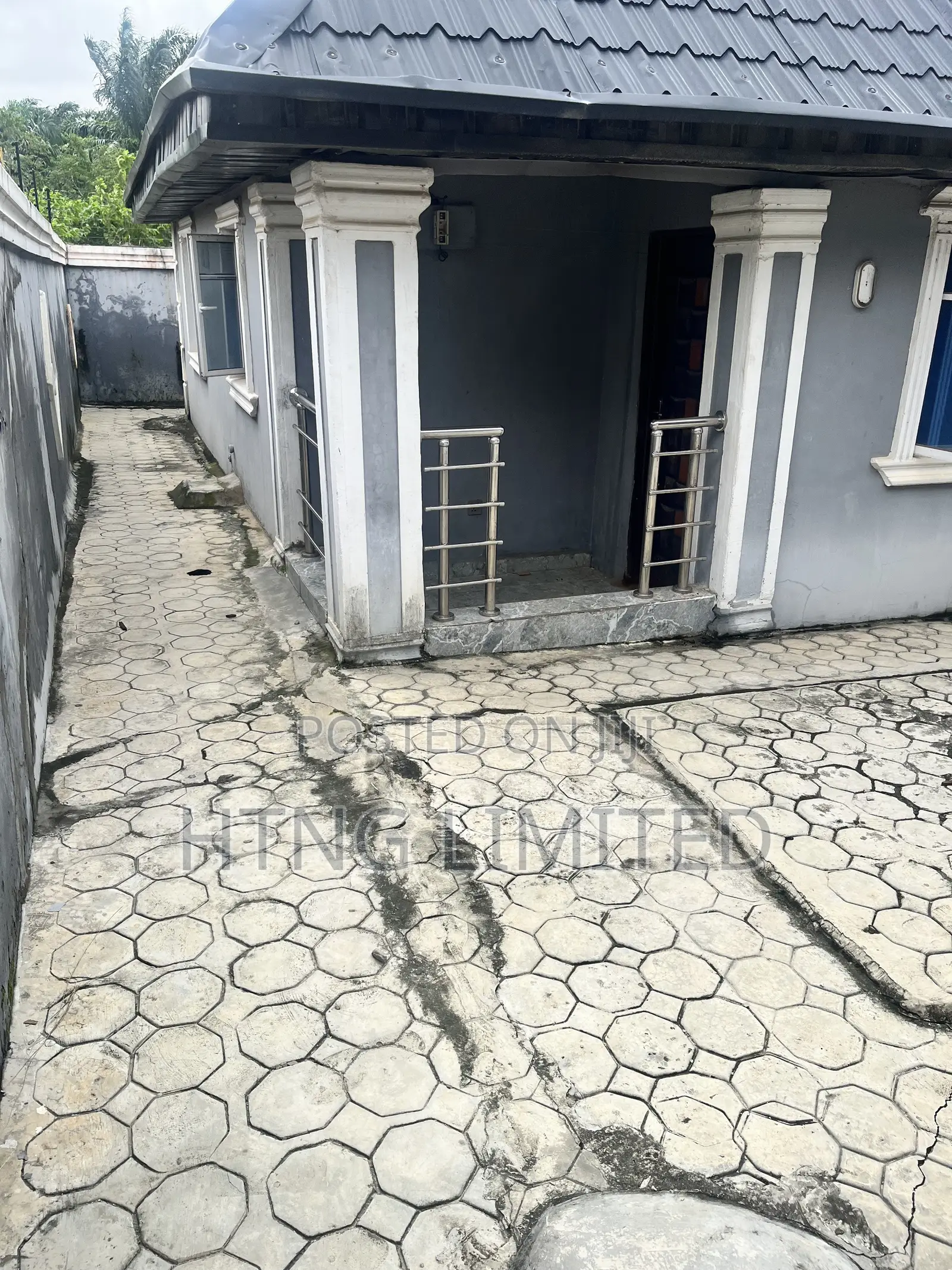 4bdrm Block of Flats in Wagbare, Igbogbo for sale in Igbogbo