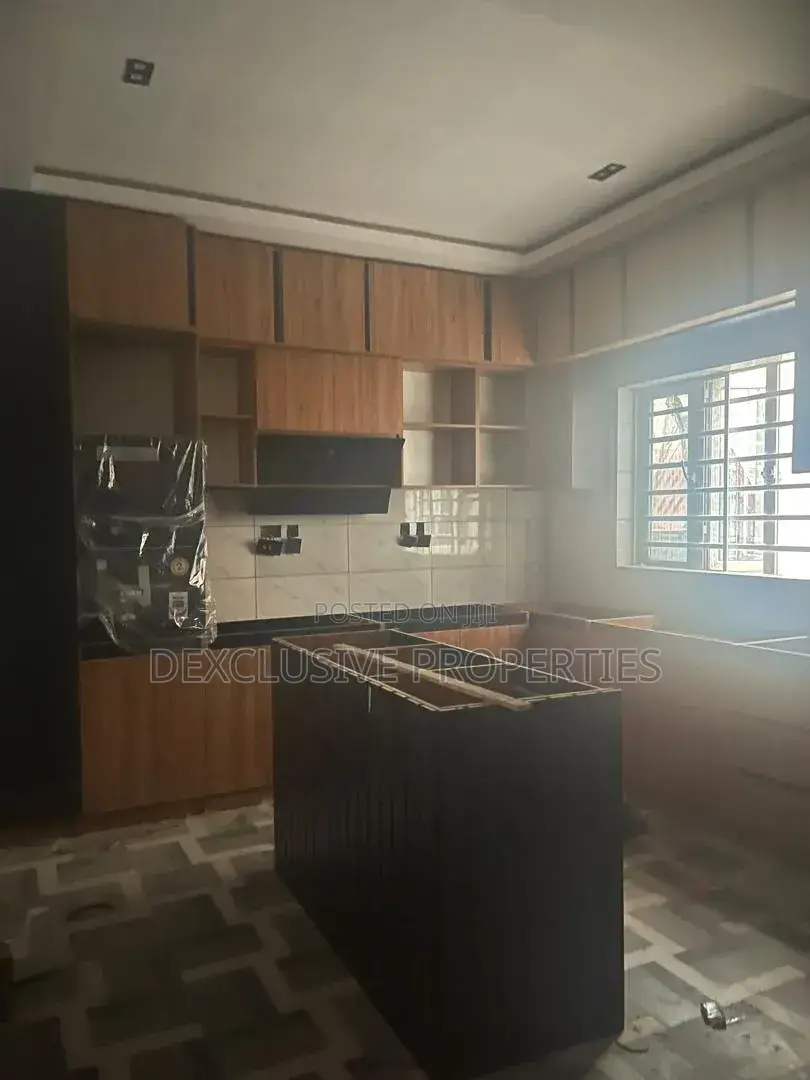 4bdrm Duplex in Off Emmanuel Keshi, GRA Phase 2 Shangisha for sale in GRA Phase 2 Shangisha