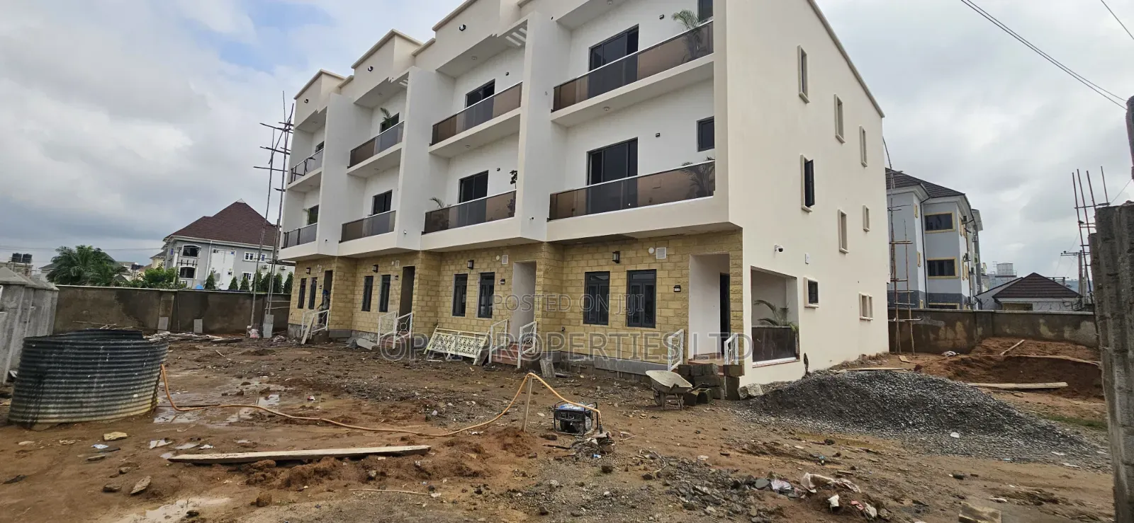 Furnished 4bdrm House in Jahi for sale in Jahi