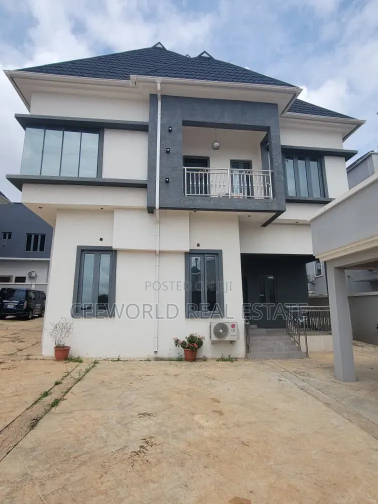 Furnished 4bdrm Duplex in Kolapo Ishola Gra, Akobo for rent in Akobo