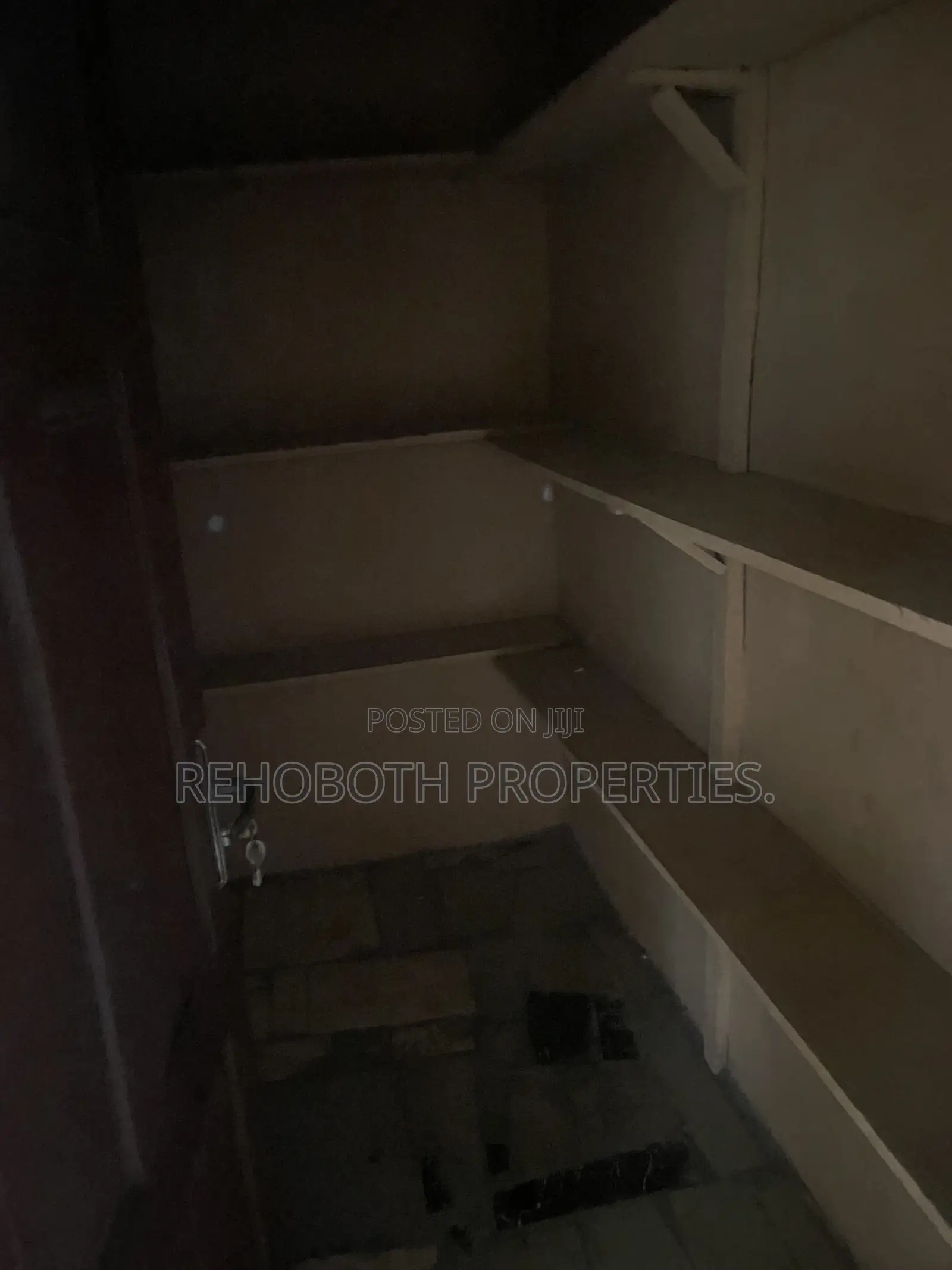 2bdrm Bungalow in Owo Agbara, Odo Ona for rent in Odo Ona