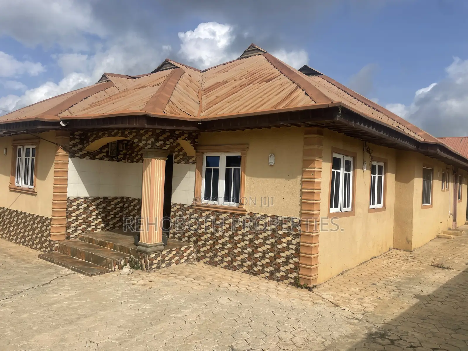 2bdrm Bungalow in Owo Agbara, Odo Ona for rent in Odo Ona