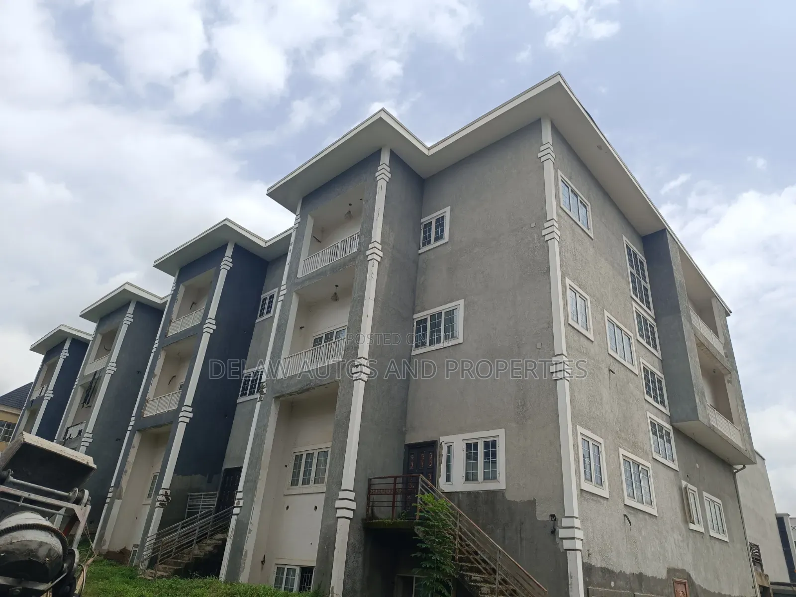 20bdrm Townhouse/Terrace in Buyer Names It, Mabushi for sale in Mabushi