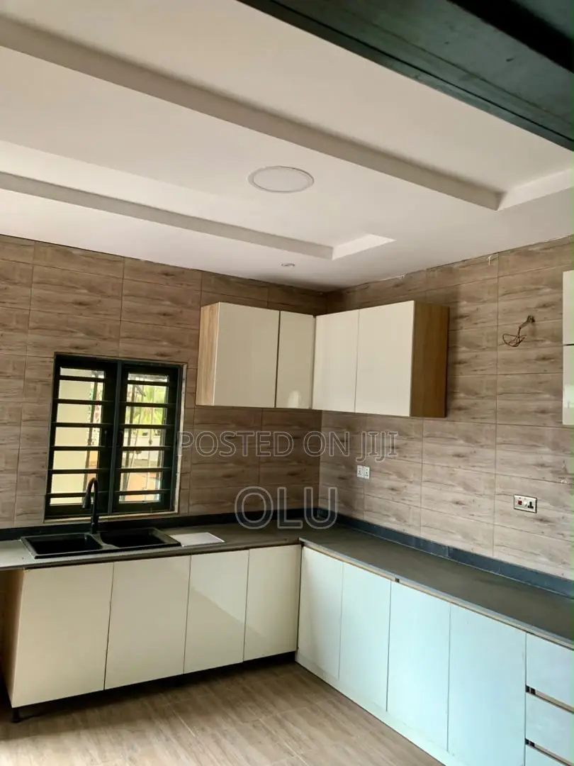 4bdrm Duplex in Ajao Estate, Mobolaji Bank Anthony Way for sale in Mobolaji Bank Anthony Way