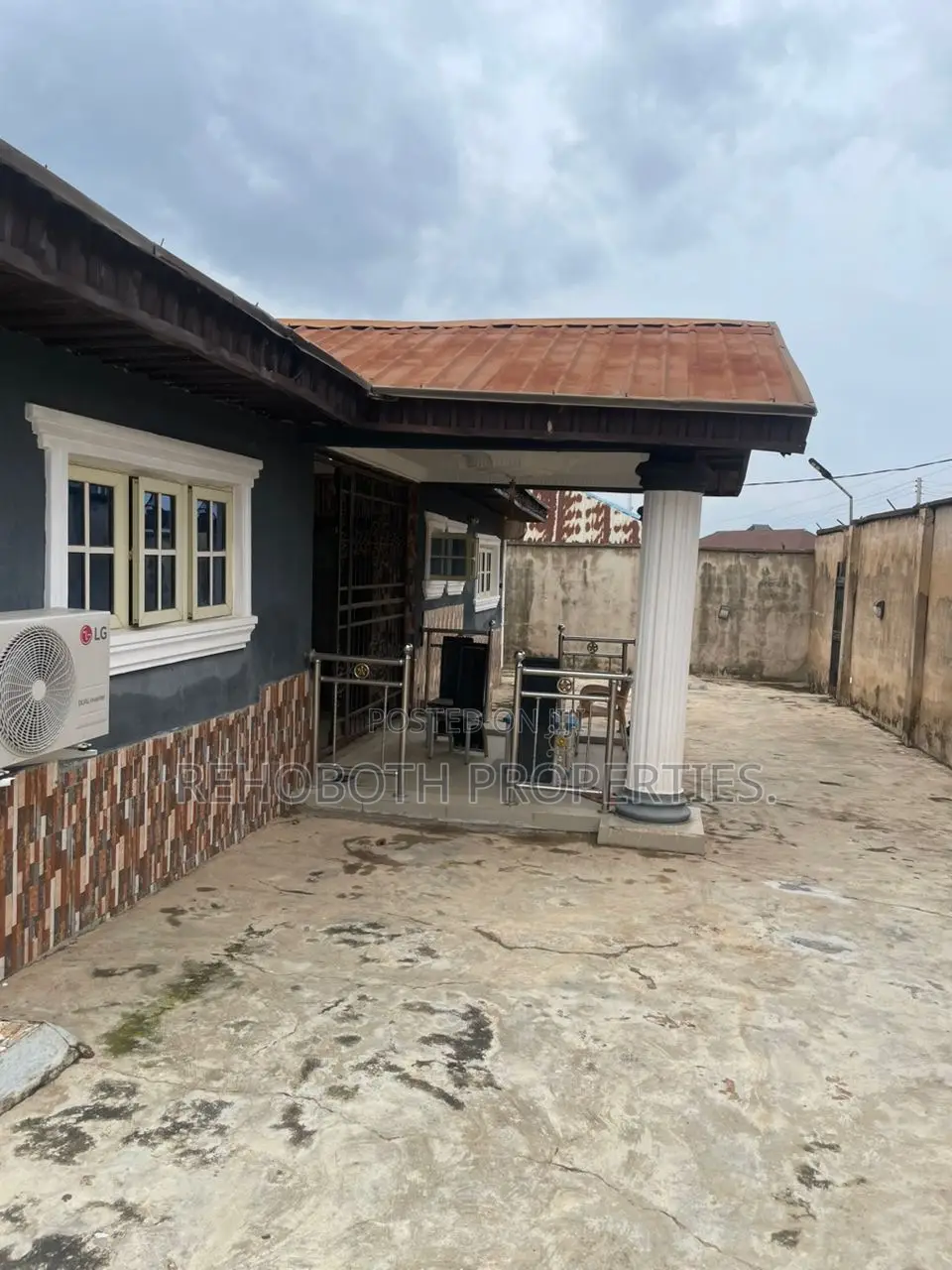 4bdrm Bungalow in Oke Ibukun, Akala Express for rent in Akala Express