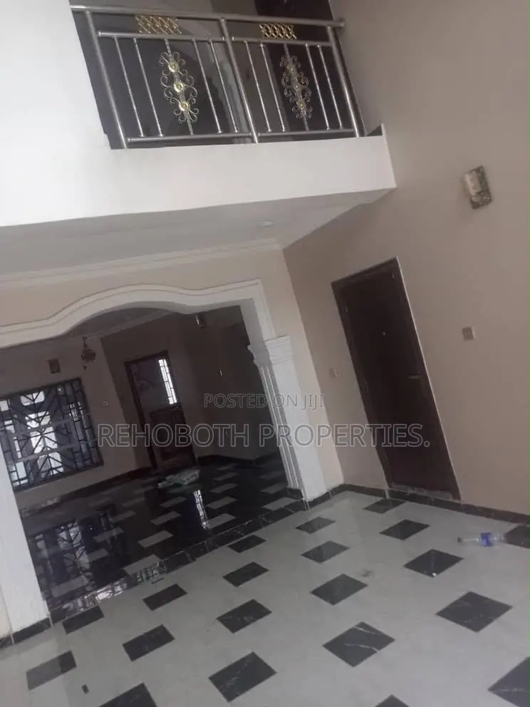12bdrm Duplex in Akoto Elebu, Akala Express for sale in Akala Express