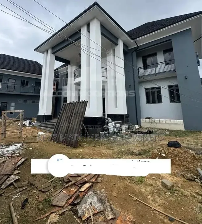 5bdrm Duplex in Woji , Port Harcourt for sale in Woji