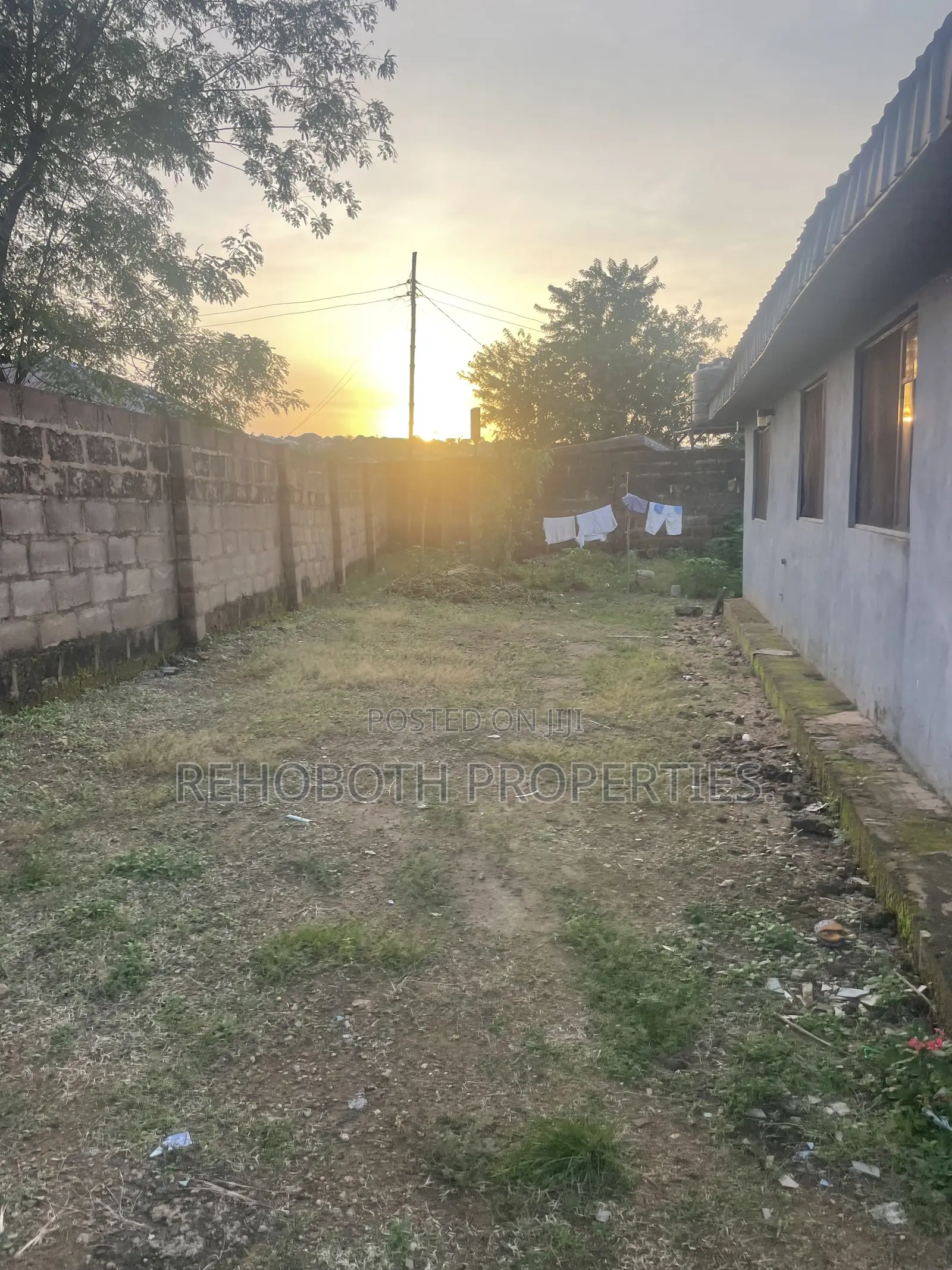 3bdrm Bungalow in Bola, Akala Express for sale in Akala Express