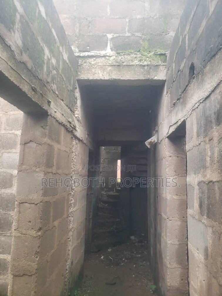4bdrm Duplex in Abeese Elebu, Akala Express for sale in Akala Express