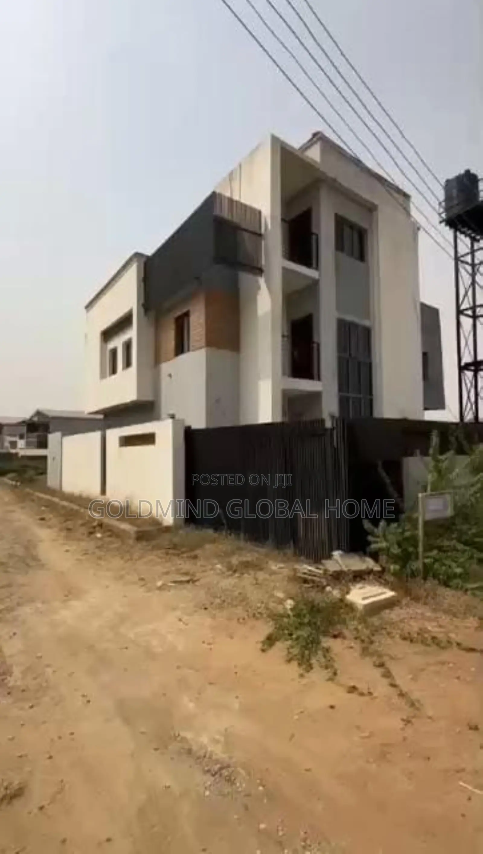 5bdrm Duplex in Lugbe District. for sale in Sabon Lugbe