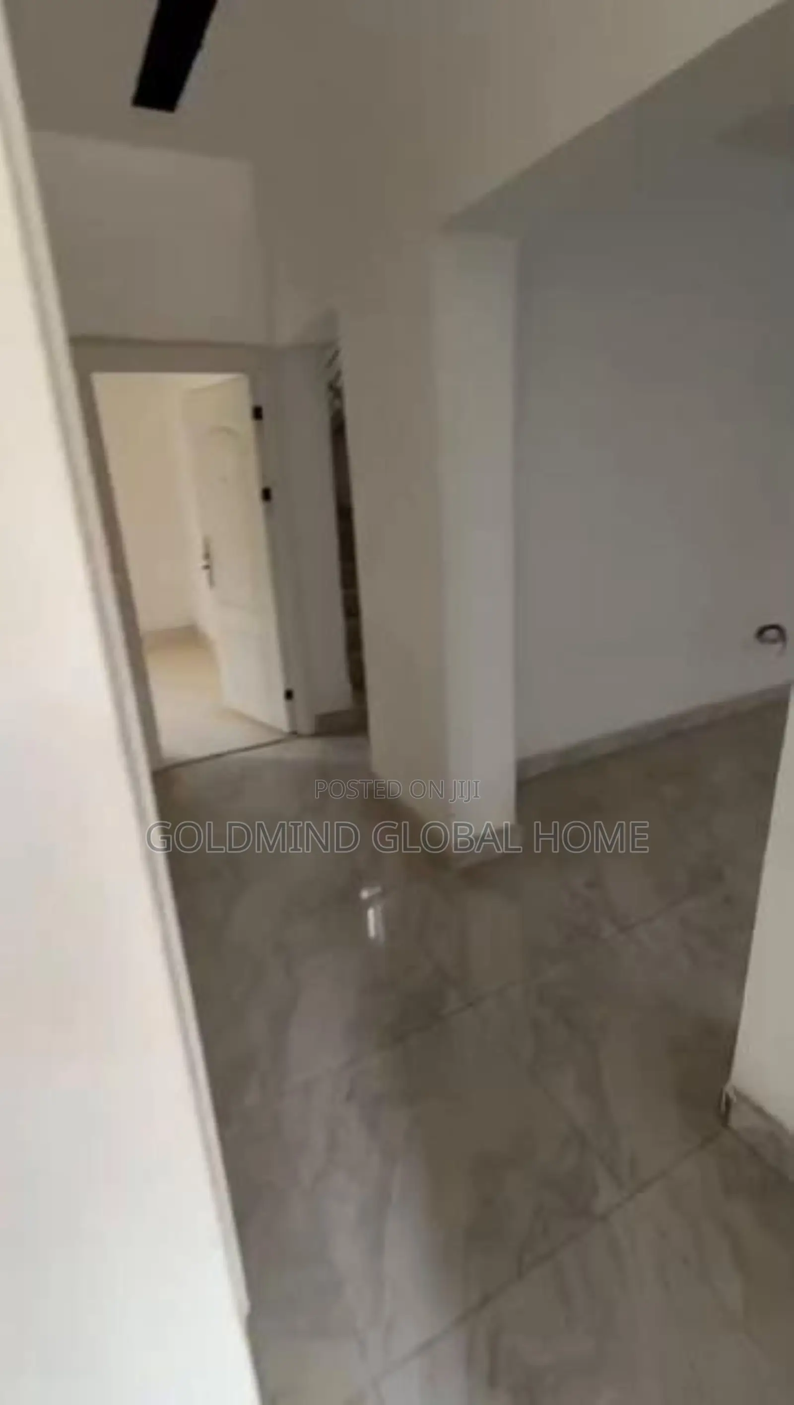 5bdrm Duplex in Lugbe District. for sale in Sabon Lugbe