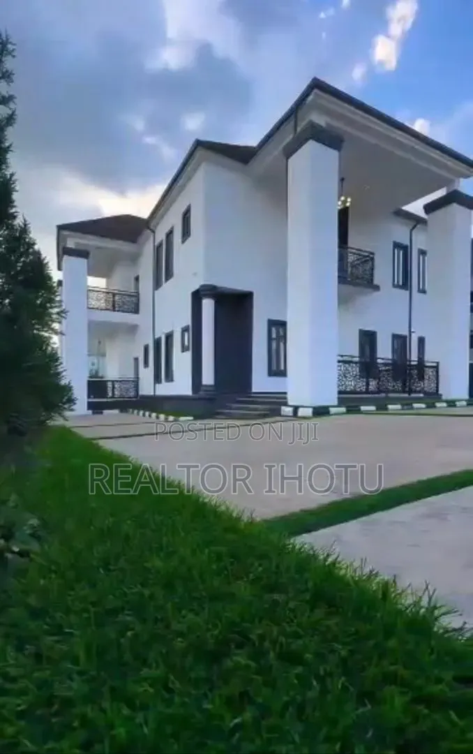 4bdrm Duplex in Ipent 2 Estate, for sale in Lokogoma