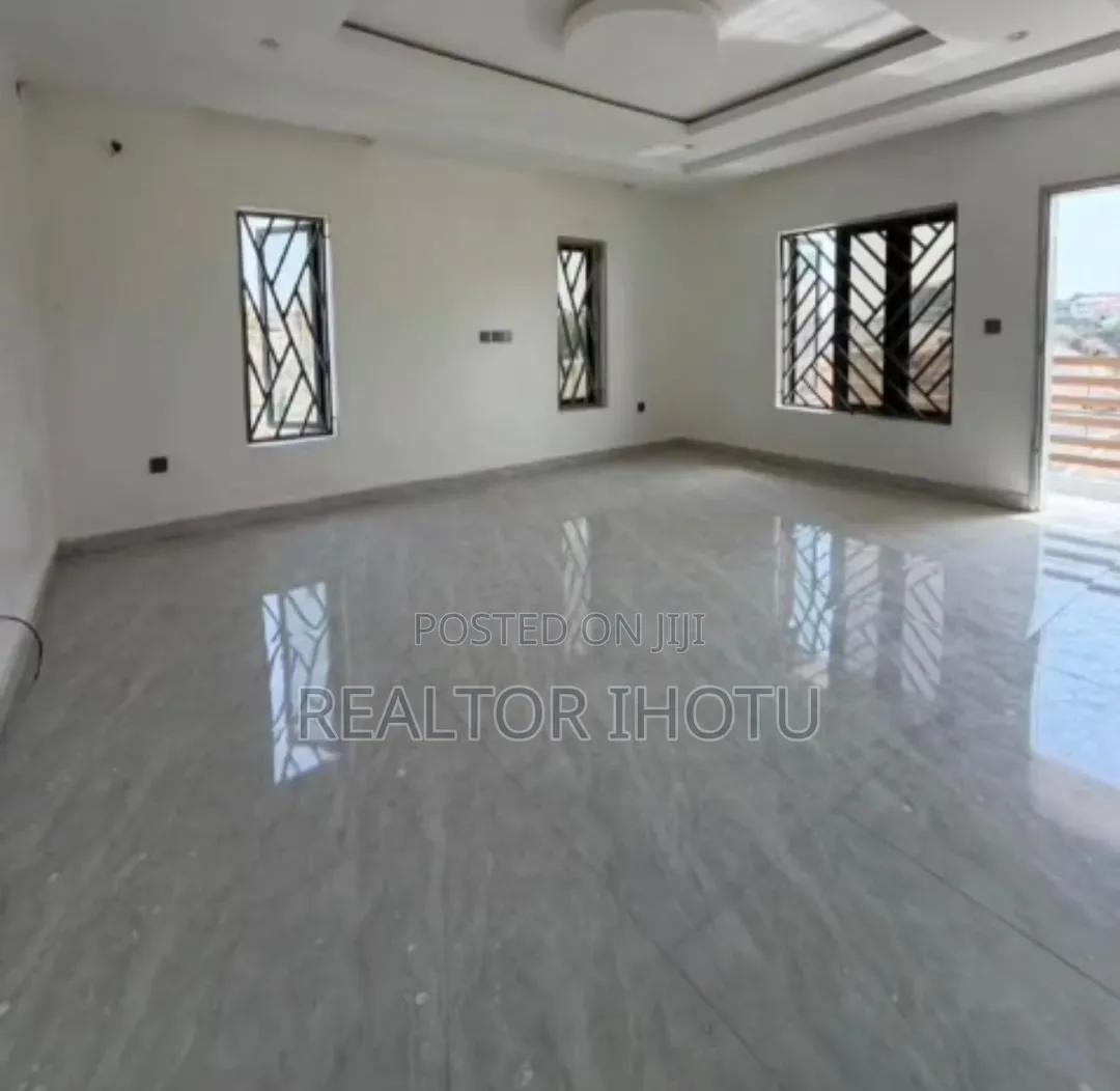 3bdrm Apartment in Garki 2 for sale in Garki 2